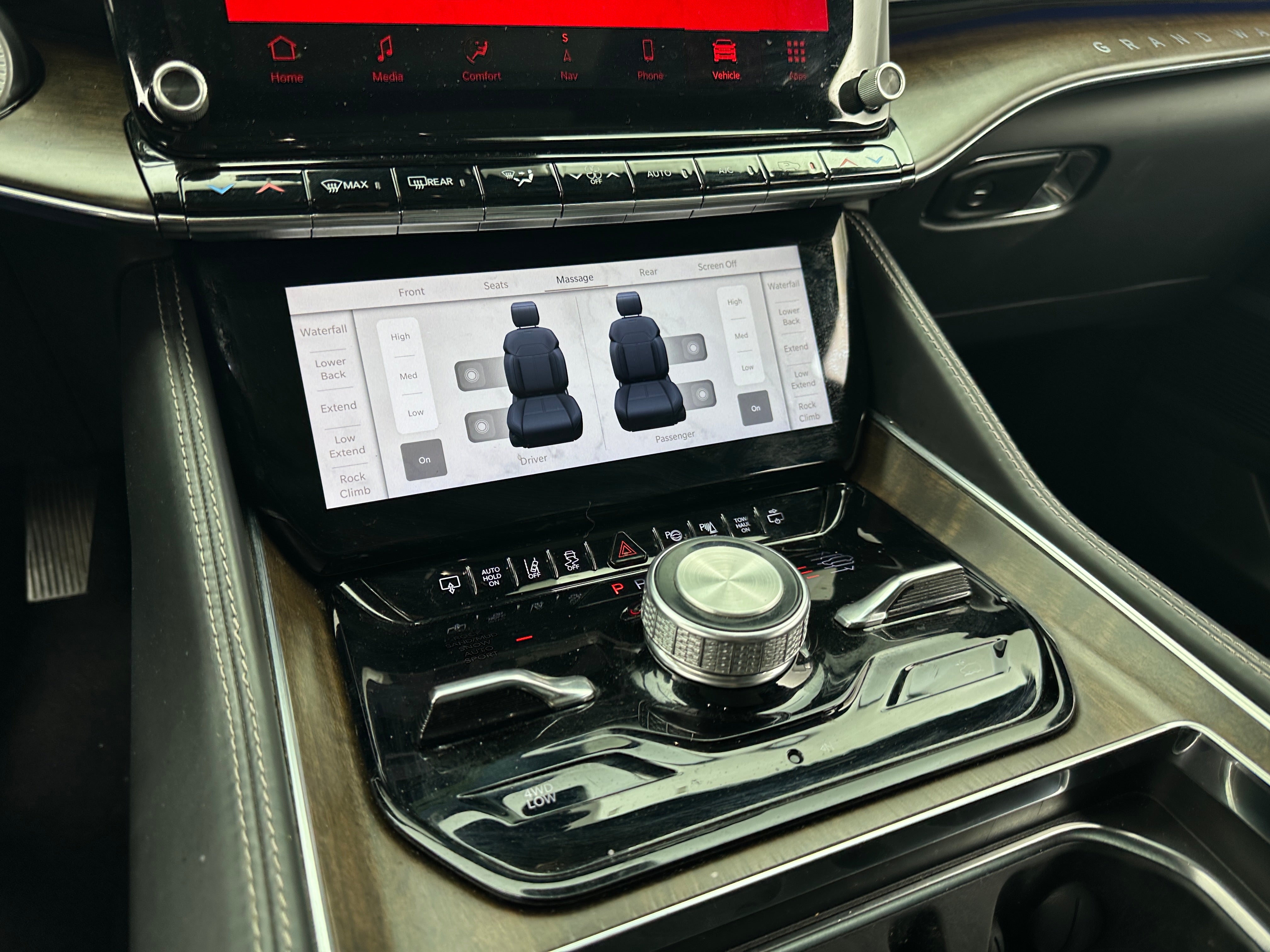 2022 Jeep Grand Wagoneer Series II 3