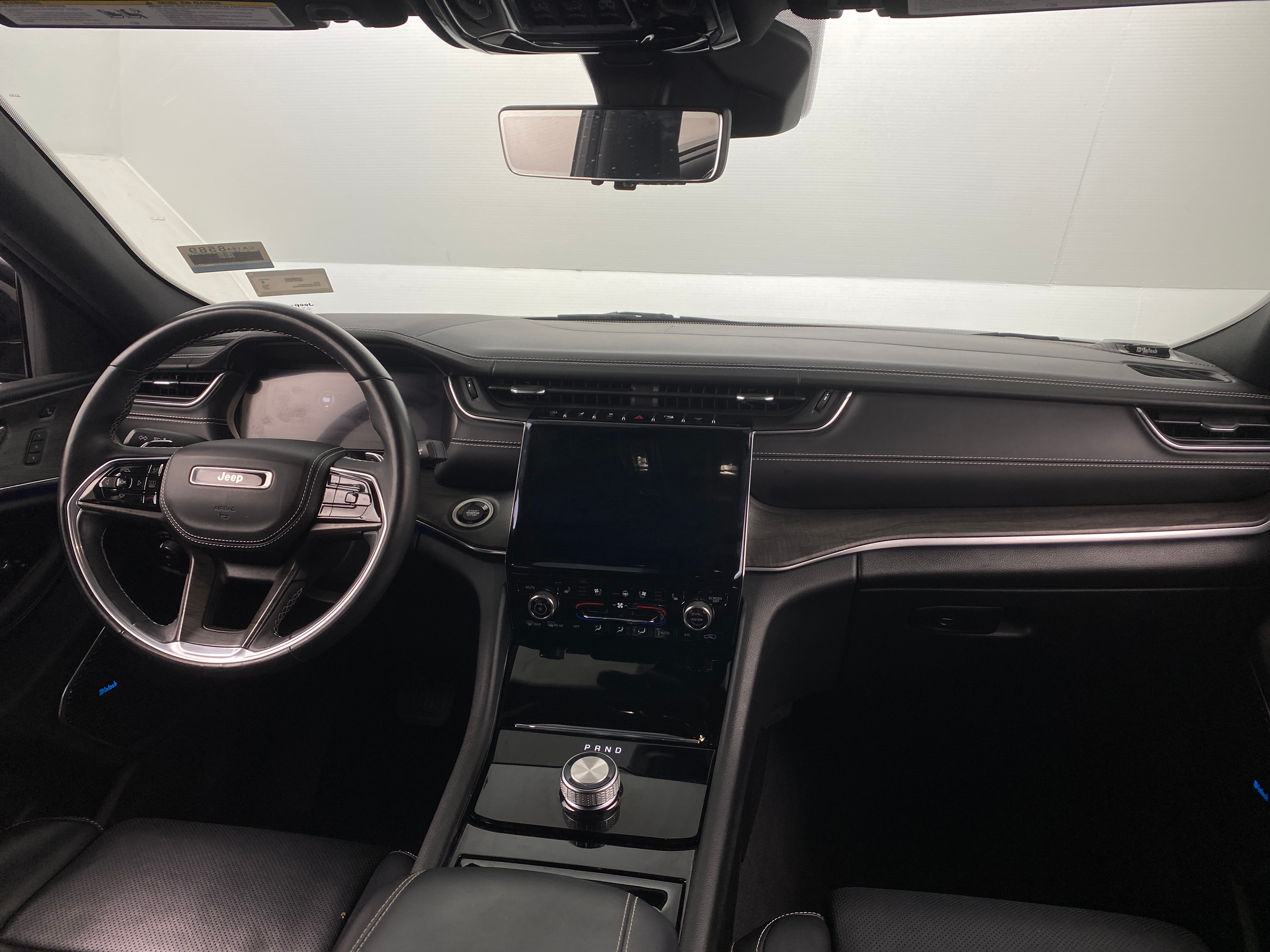 2021 Jeep Grand Cherokee L Overland 2