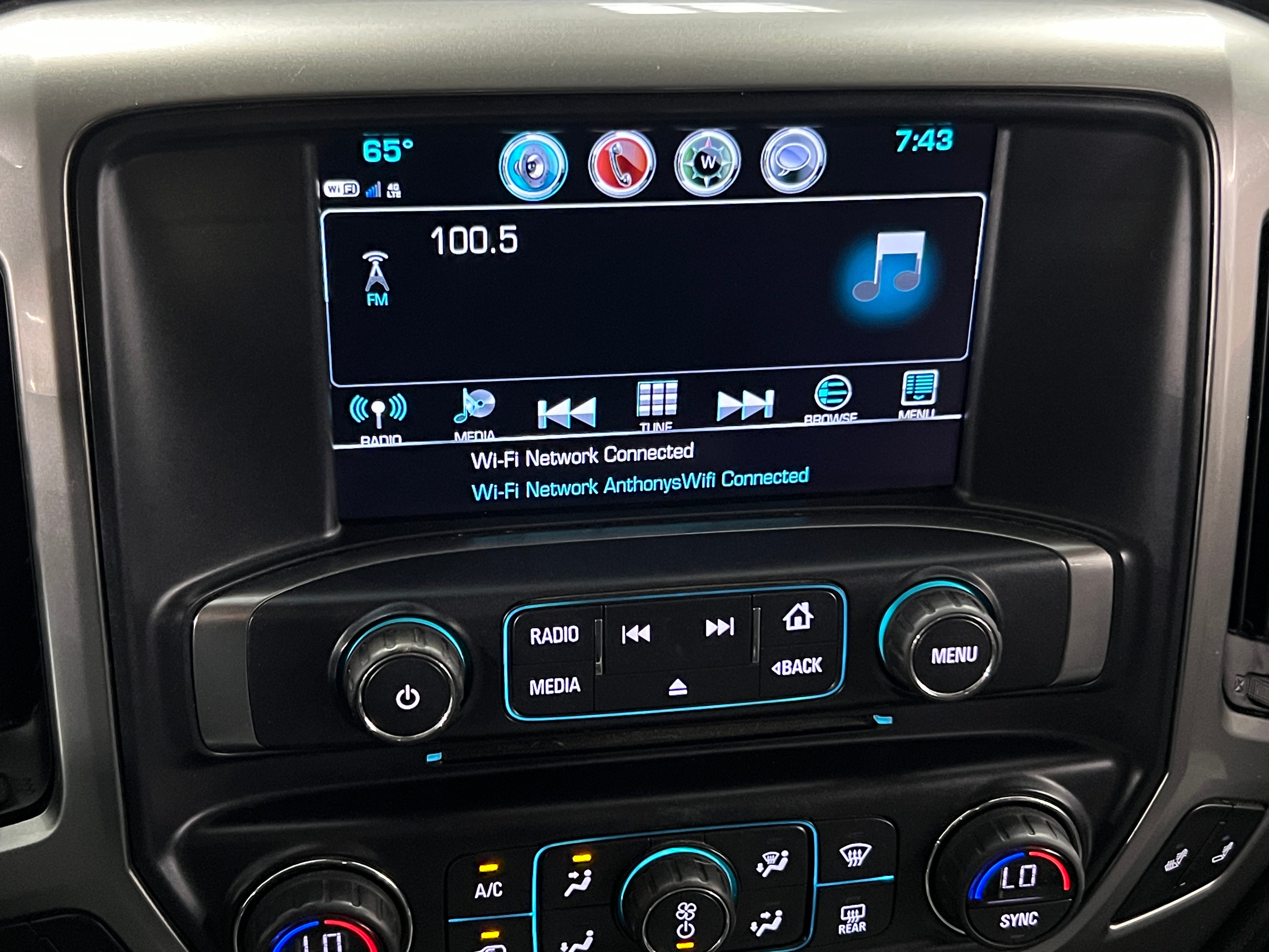 2017 Chevrolet Silverado 1500 LT 4