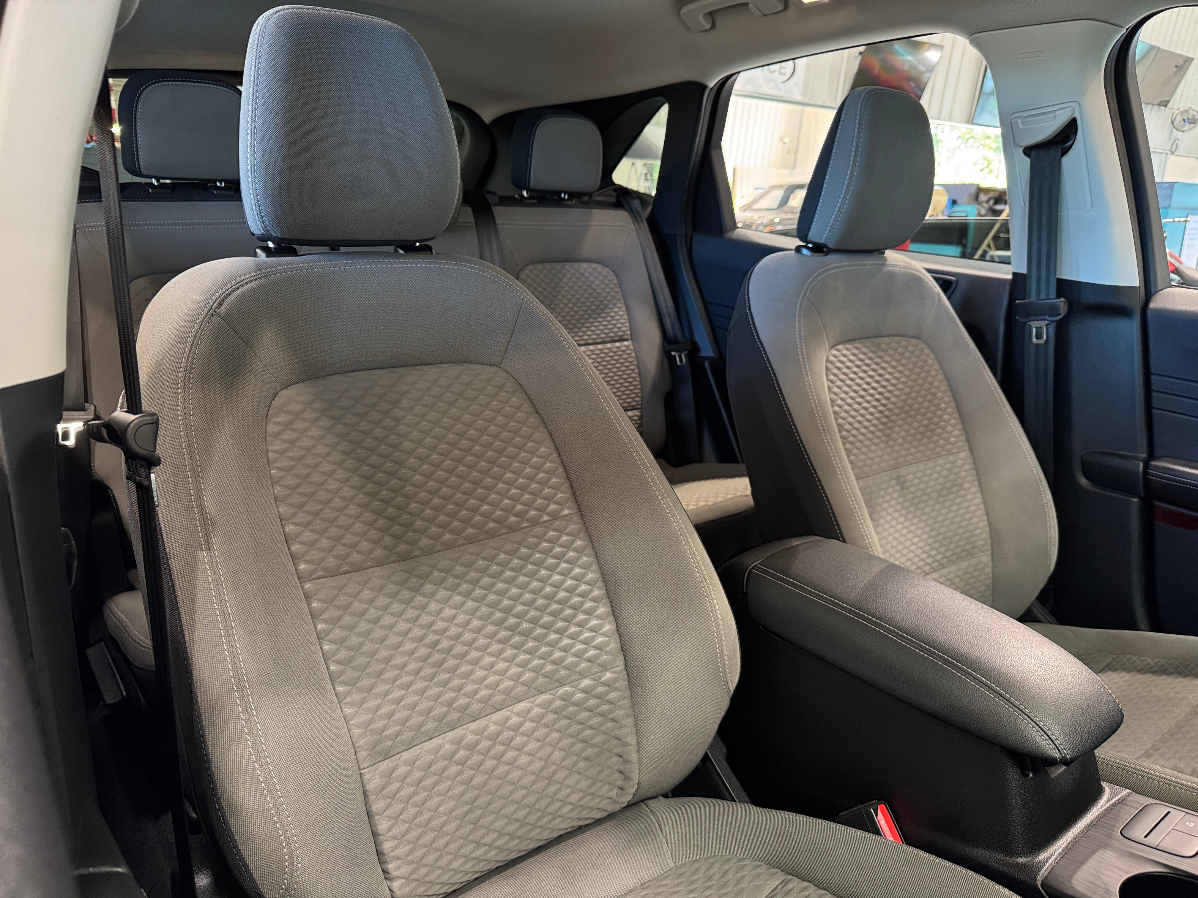 2021 Ford Escape SE Sport Hybrid 2