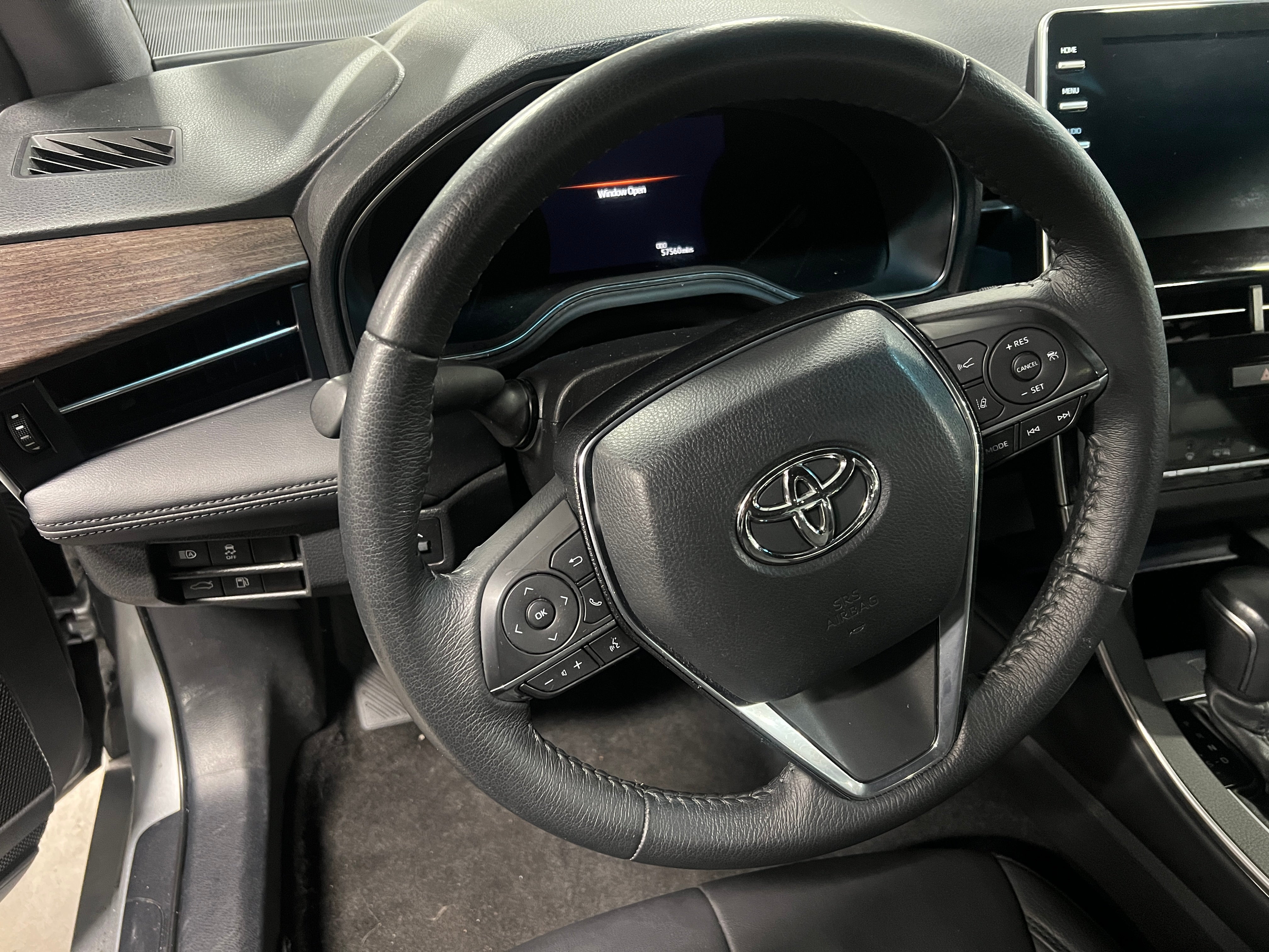2022 Toyota Avalon XLE 4