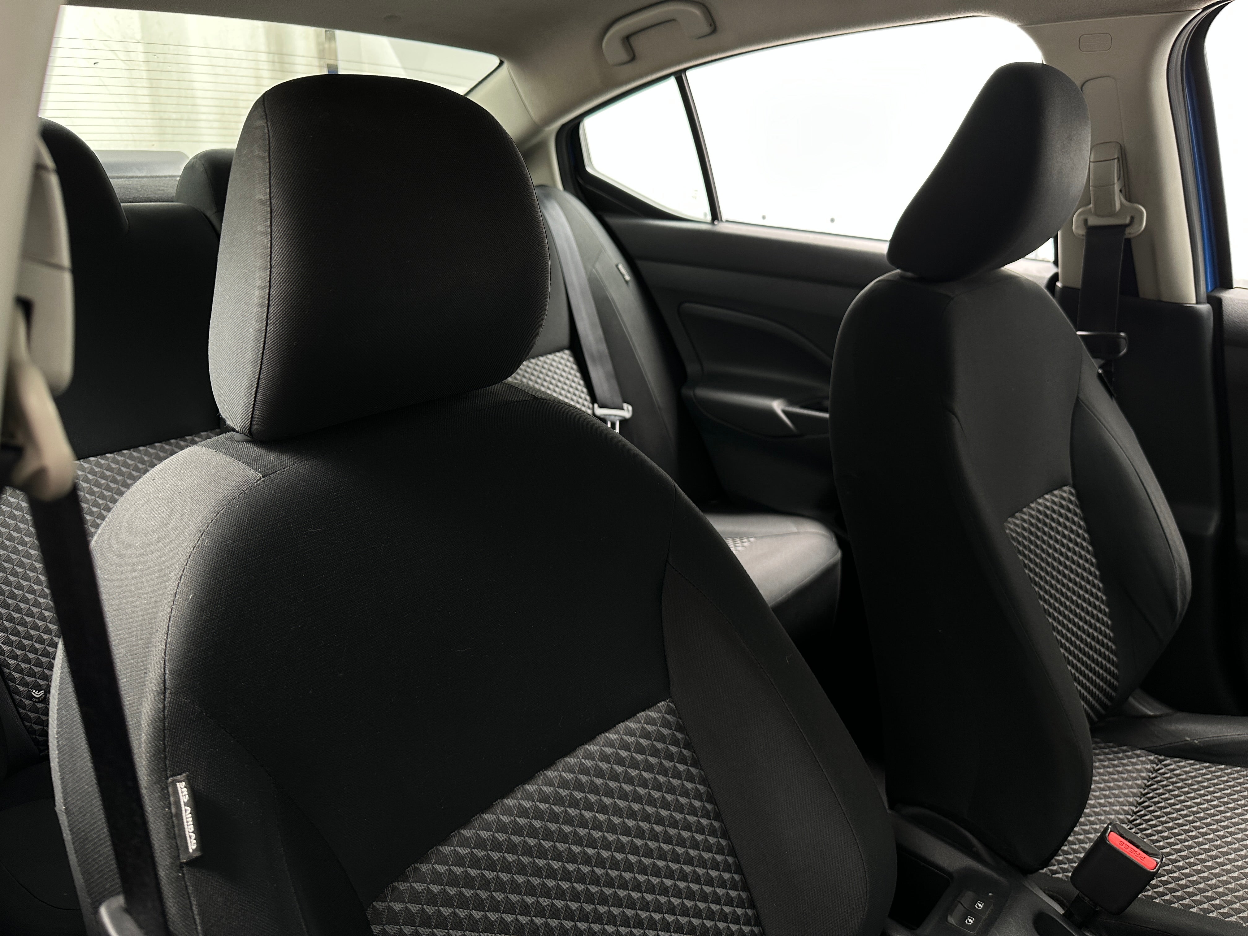 2021 Nissan Versa S 2