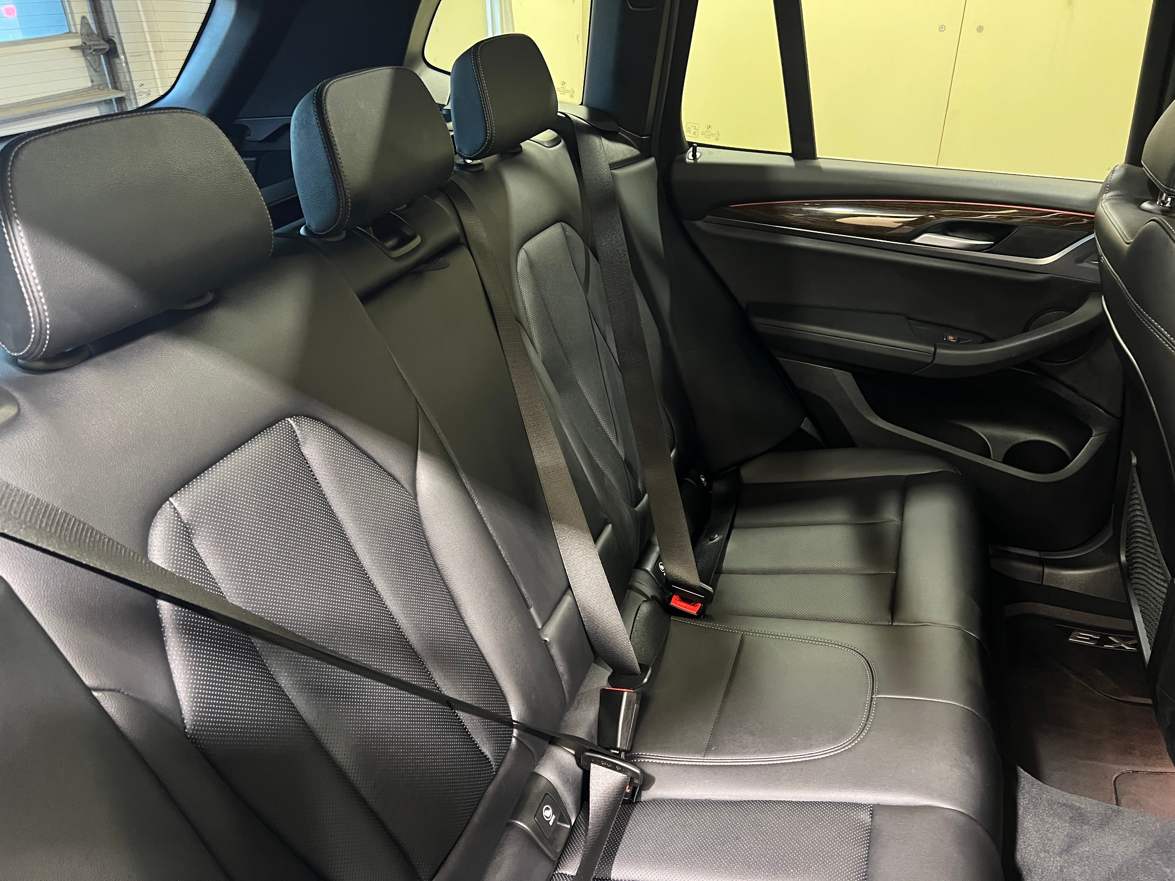 2022 BMW X3 sDrive30i 5
