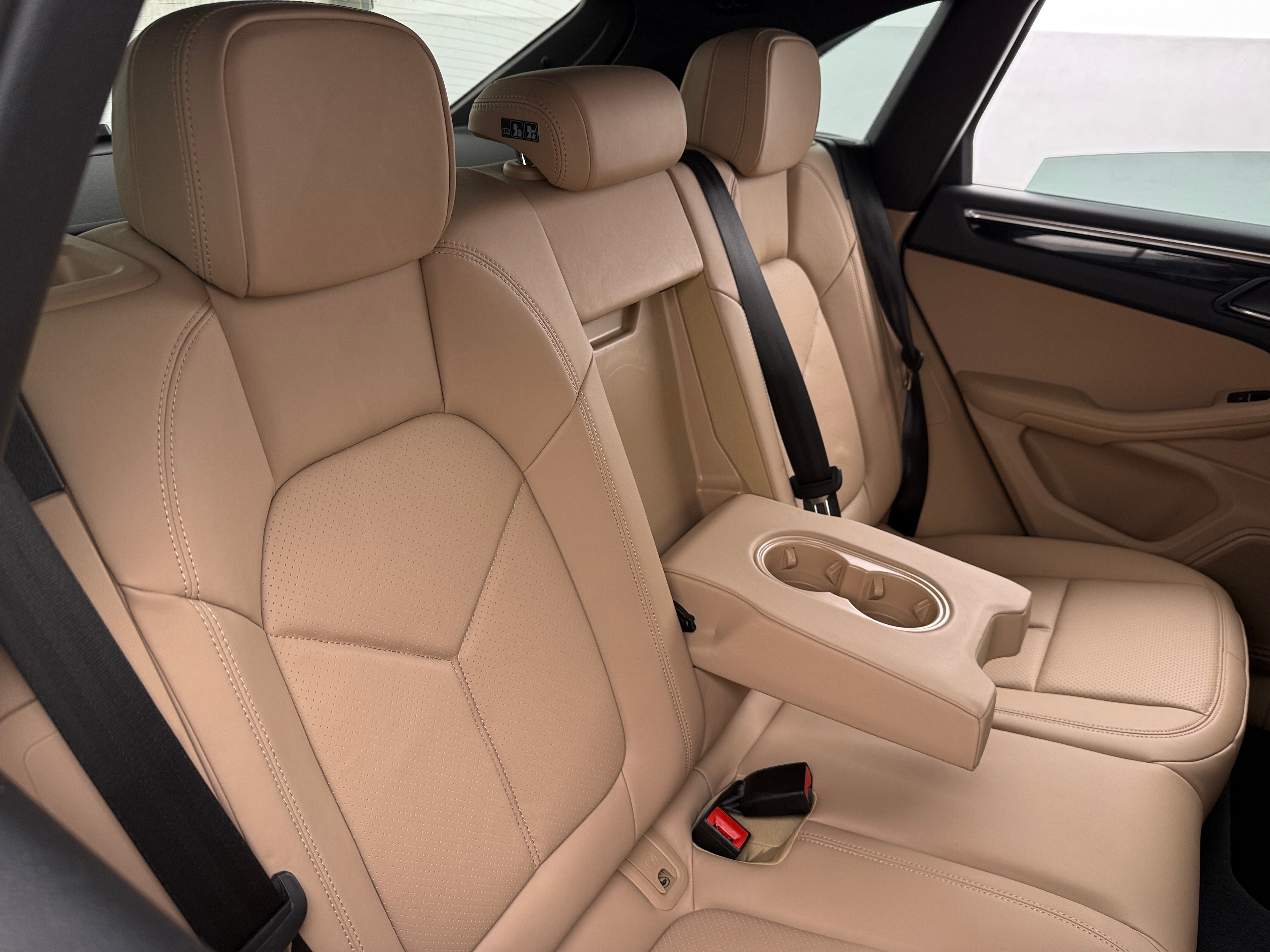 2021 Porsche Macan Base 5