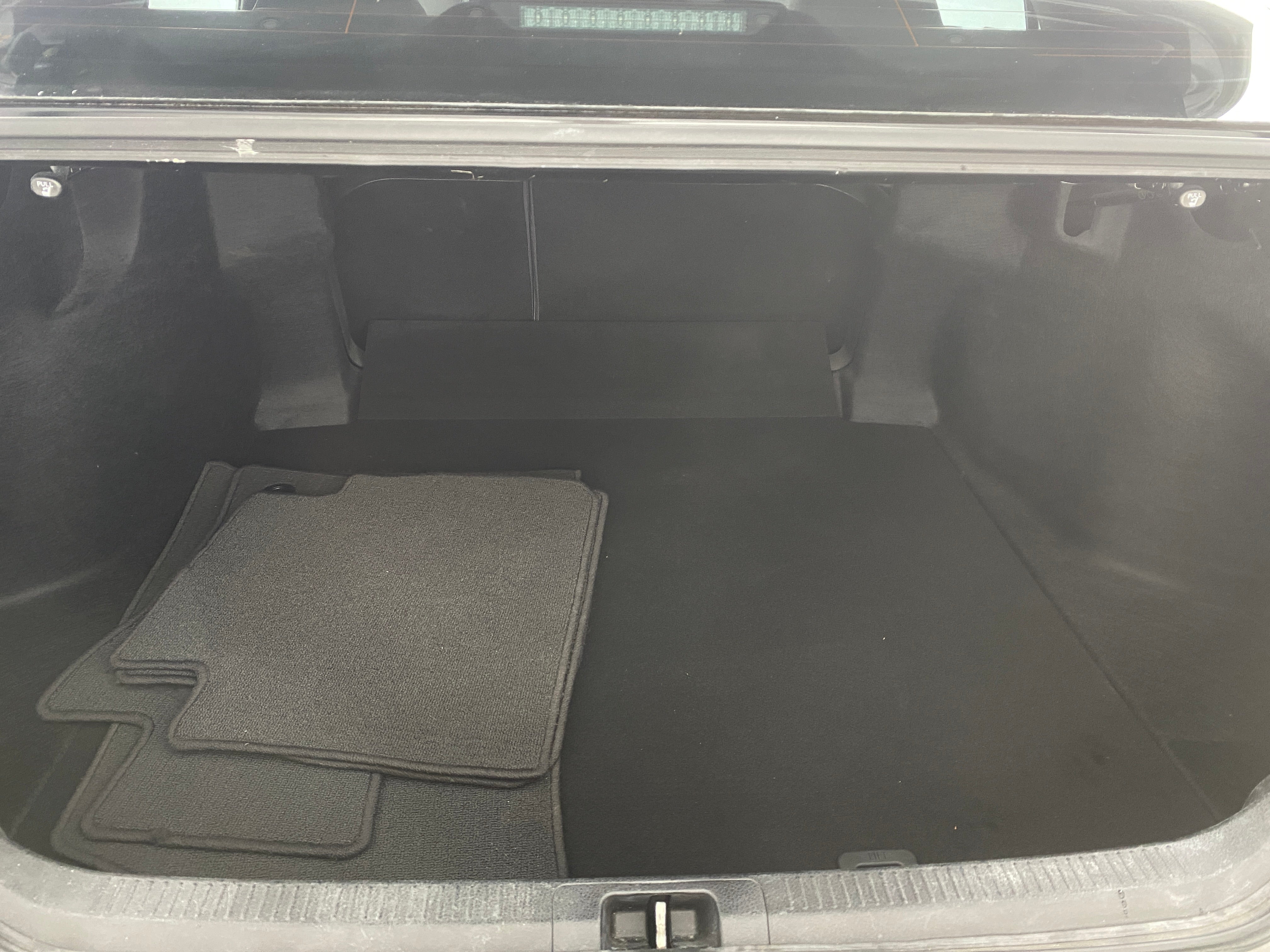 2018 Toyota Camry SE 6