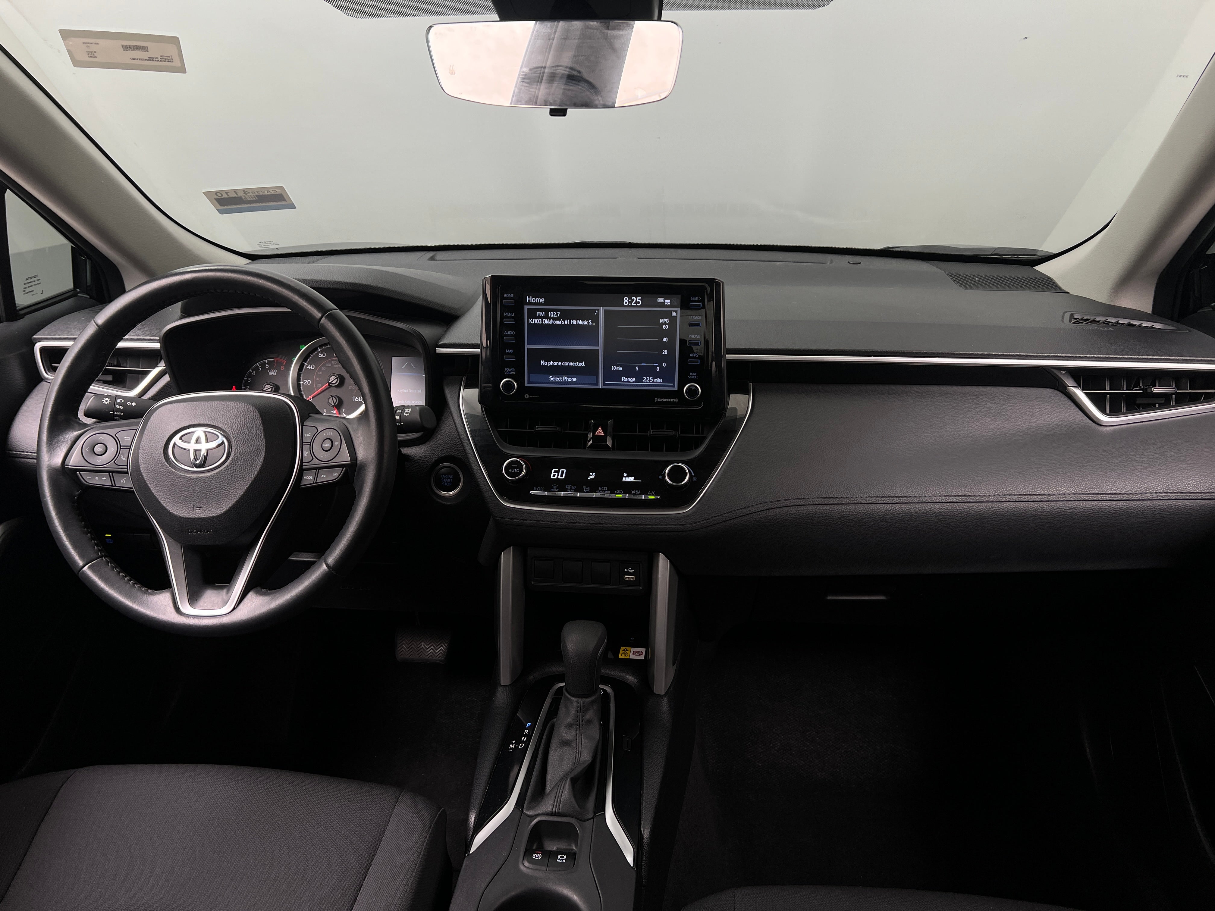2022 Toyota Corolla Cross LE 3