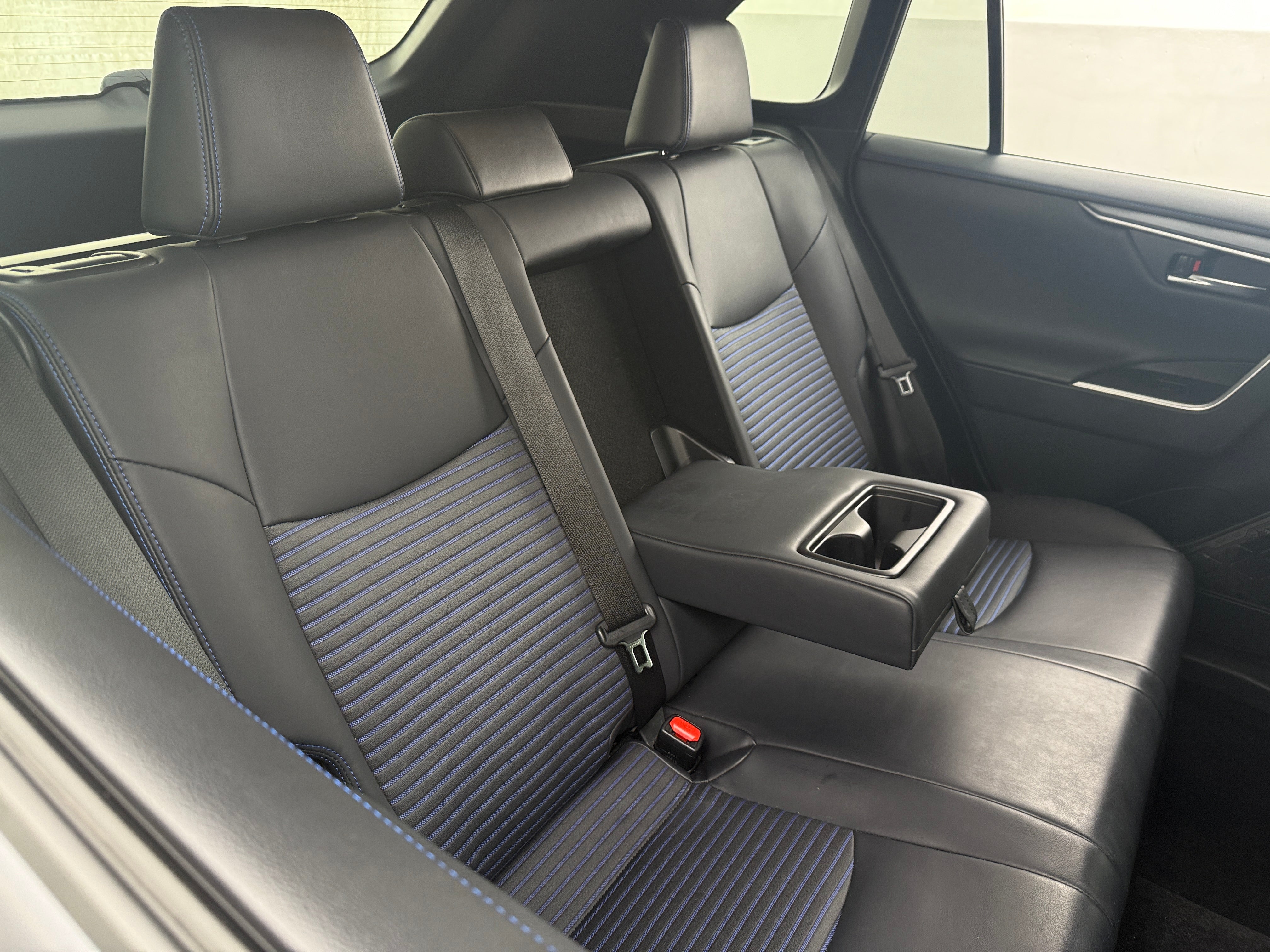 2019 Toyota RAV4 XSE 5