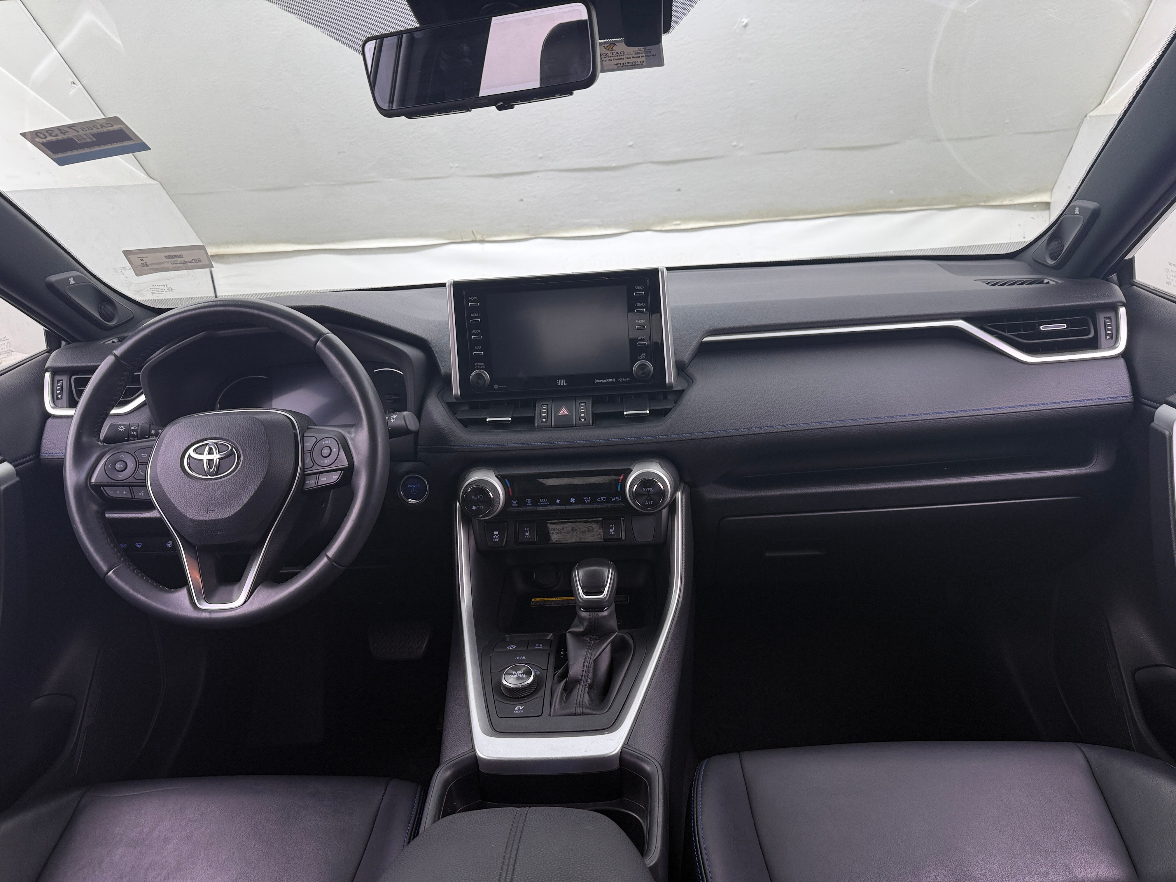 2019 Toyota RAV4 XSE 2
