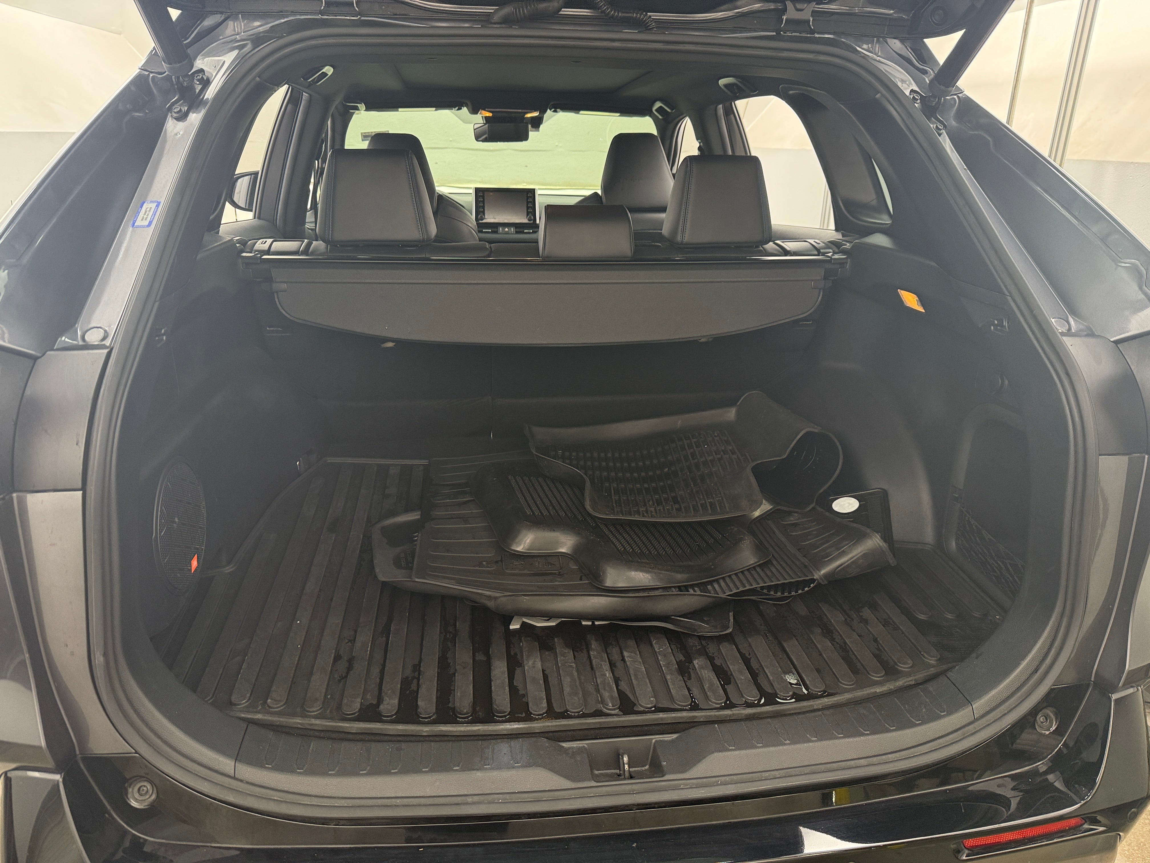 2019 Toyota RAV4 XSE 6