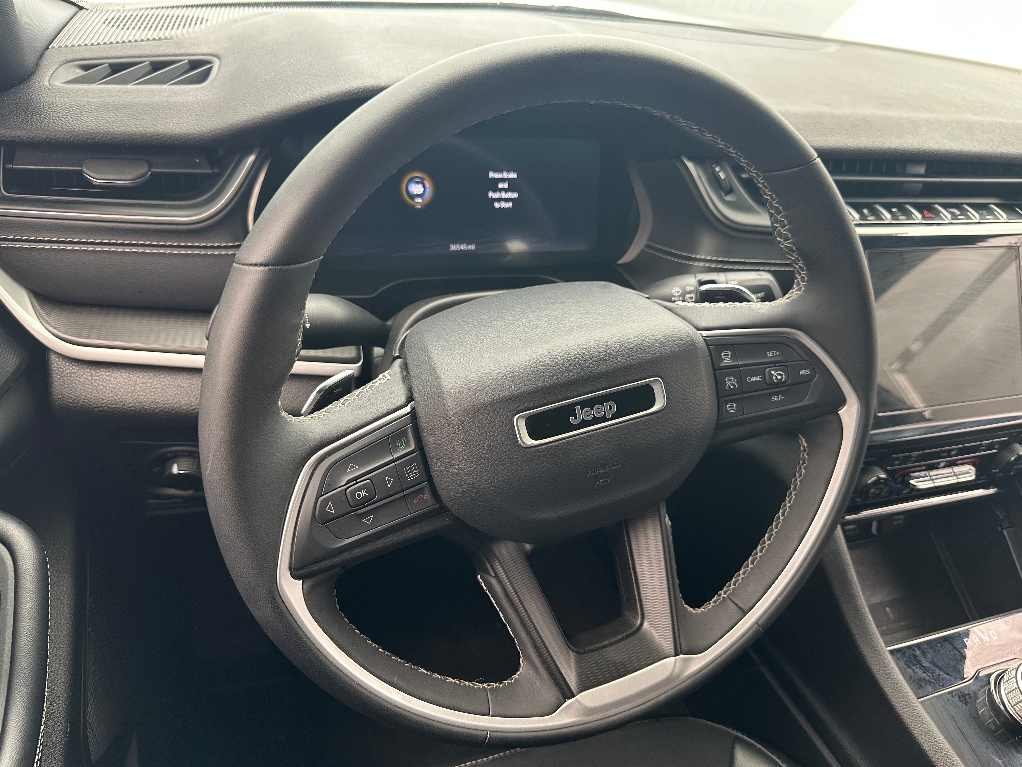 2024 Jeep Grand Cherokee Altitude 4