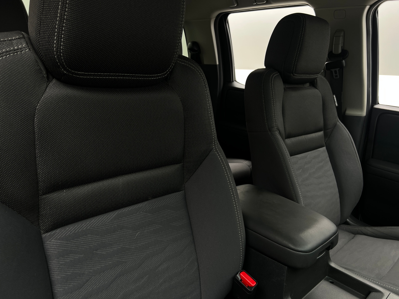 Thumbnail: 2023 Nissan Frontier - 2