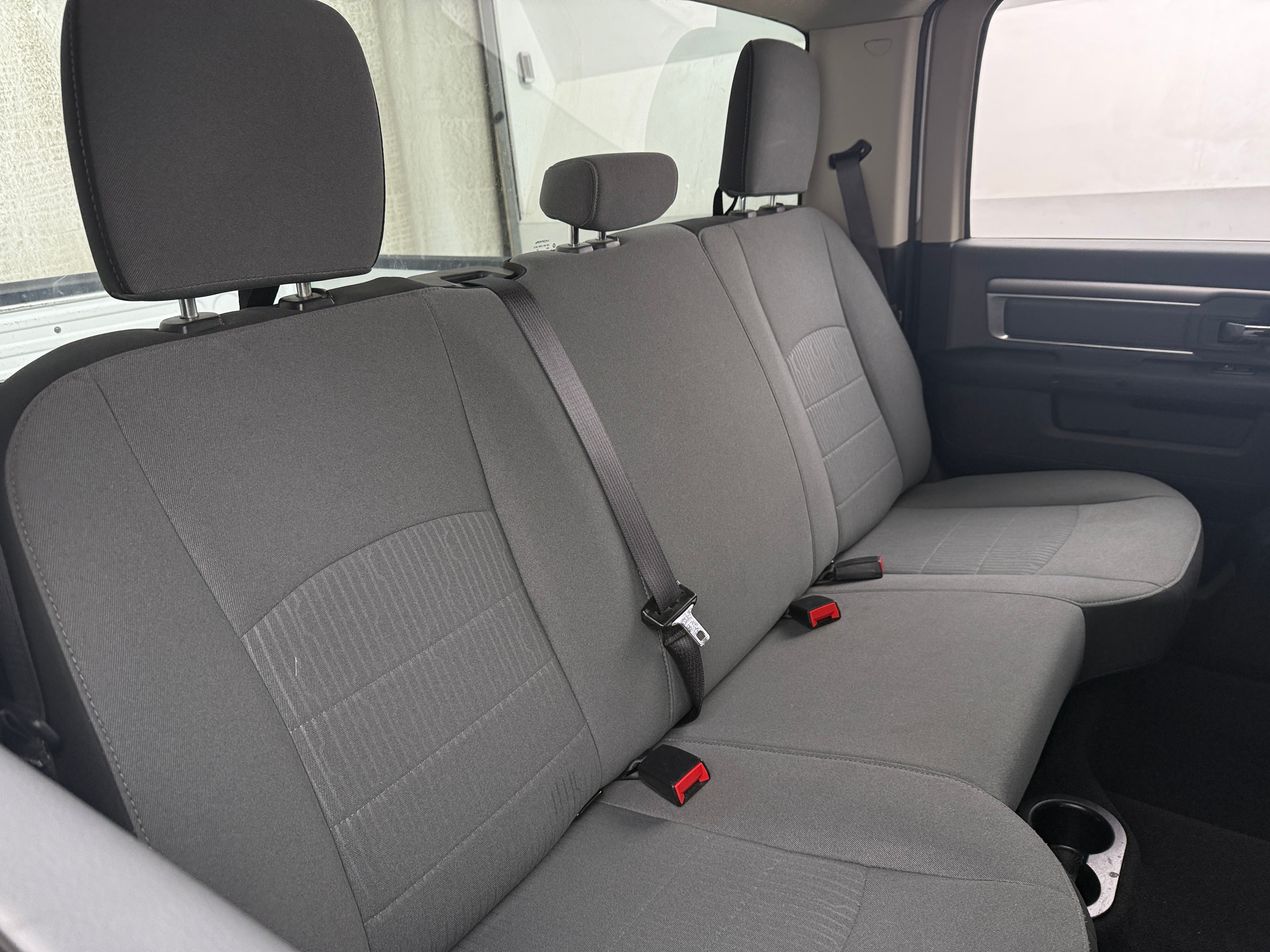 2022 RAM 1500 Classic SLT 6