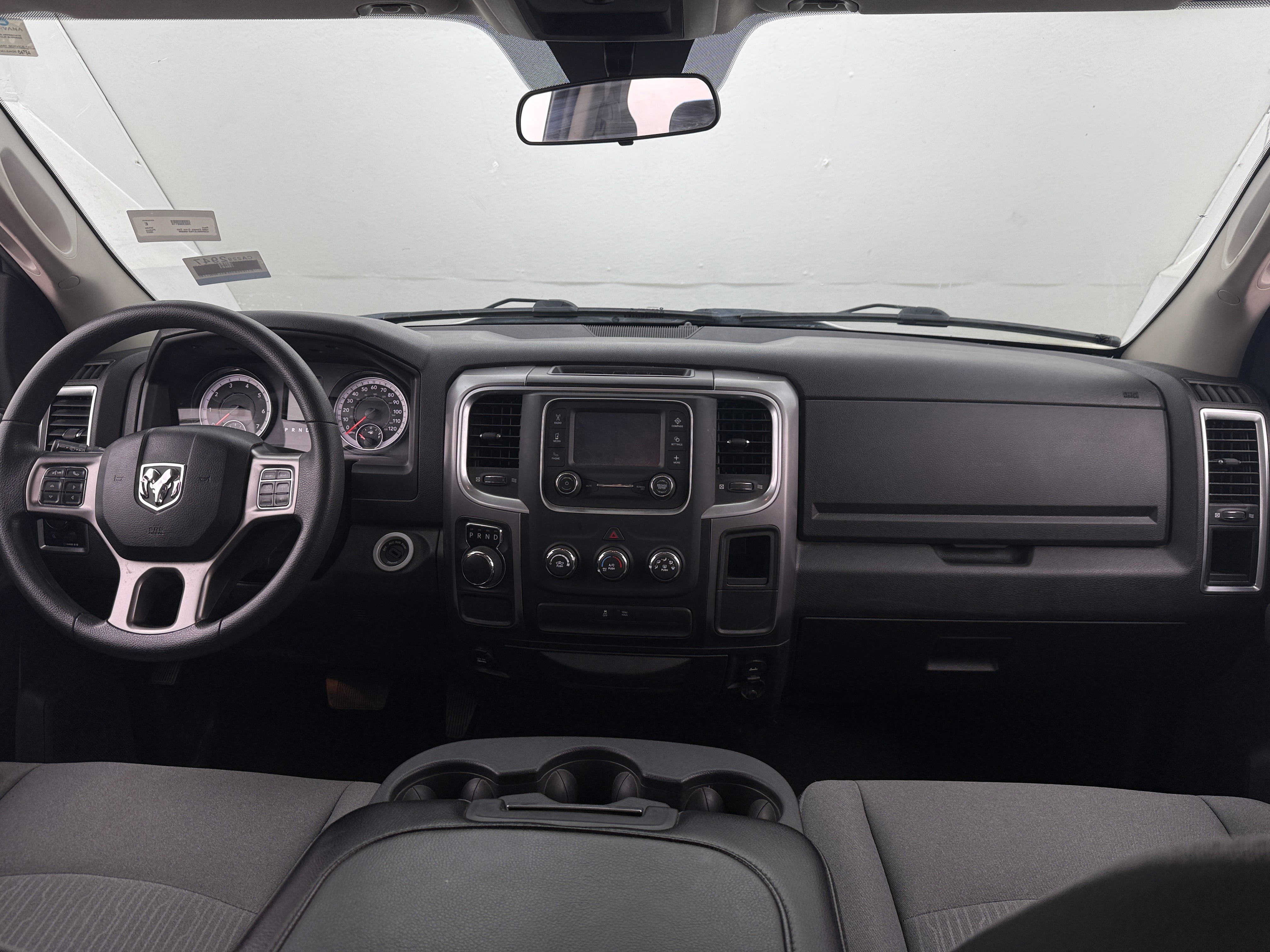2022 RAM 1500 Classic SLT 3