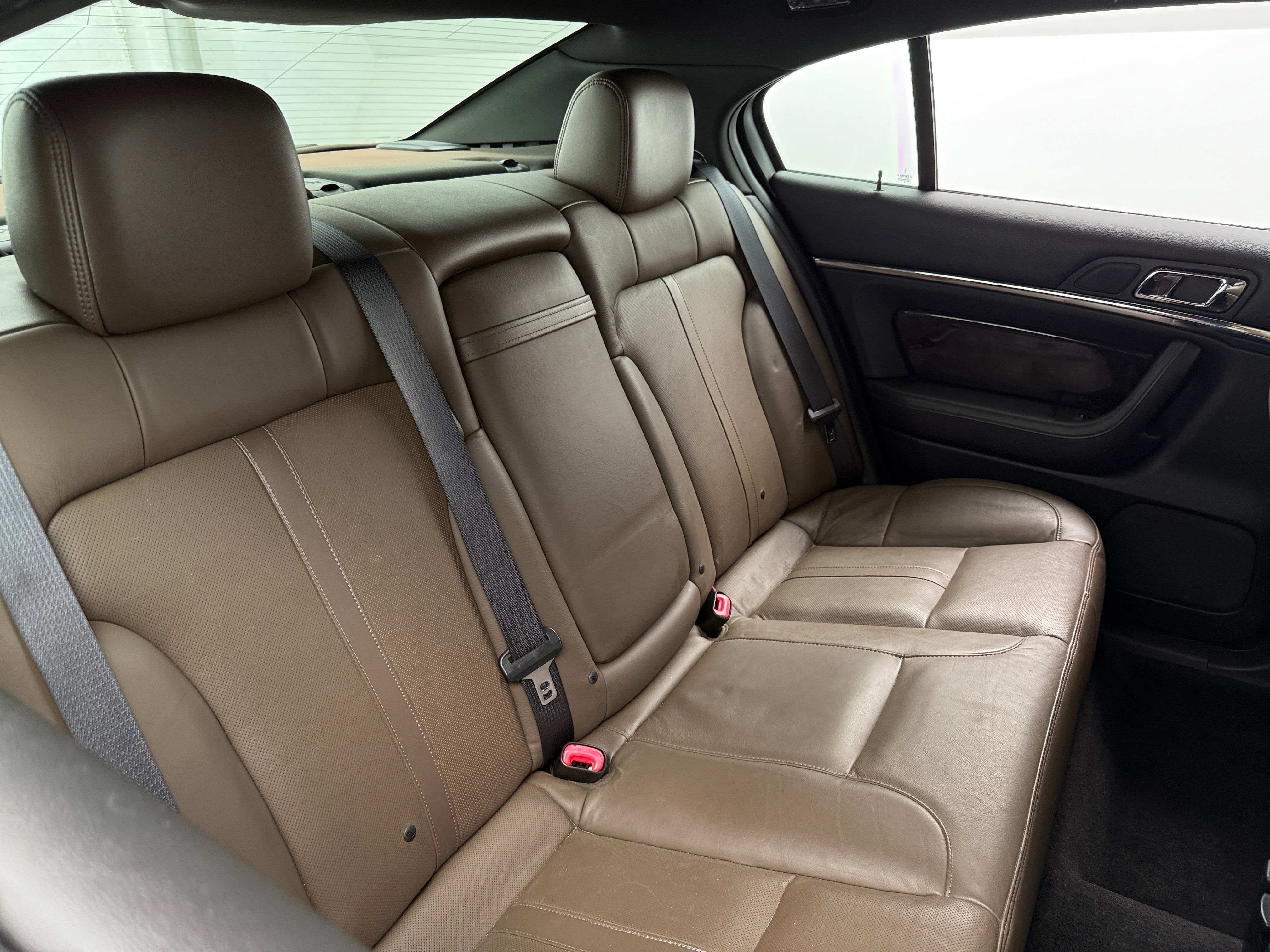 2013 Lincoln MKS  6