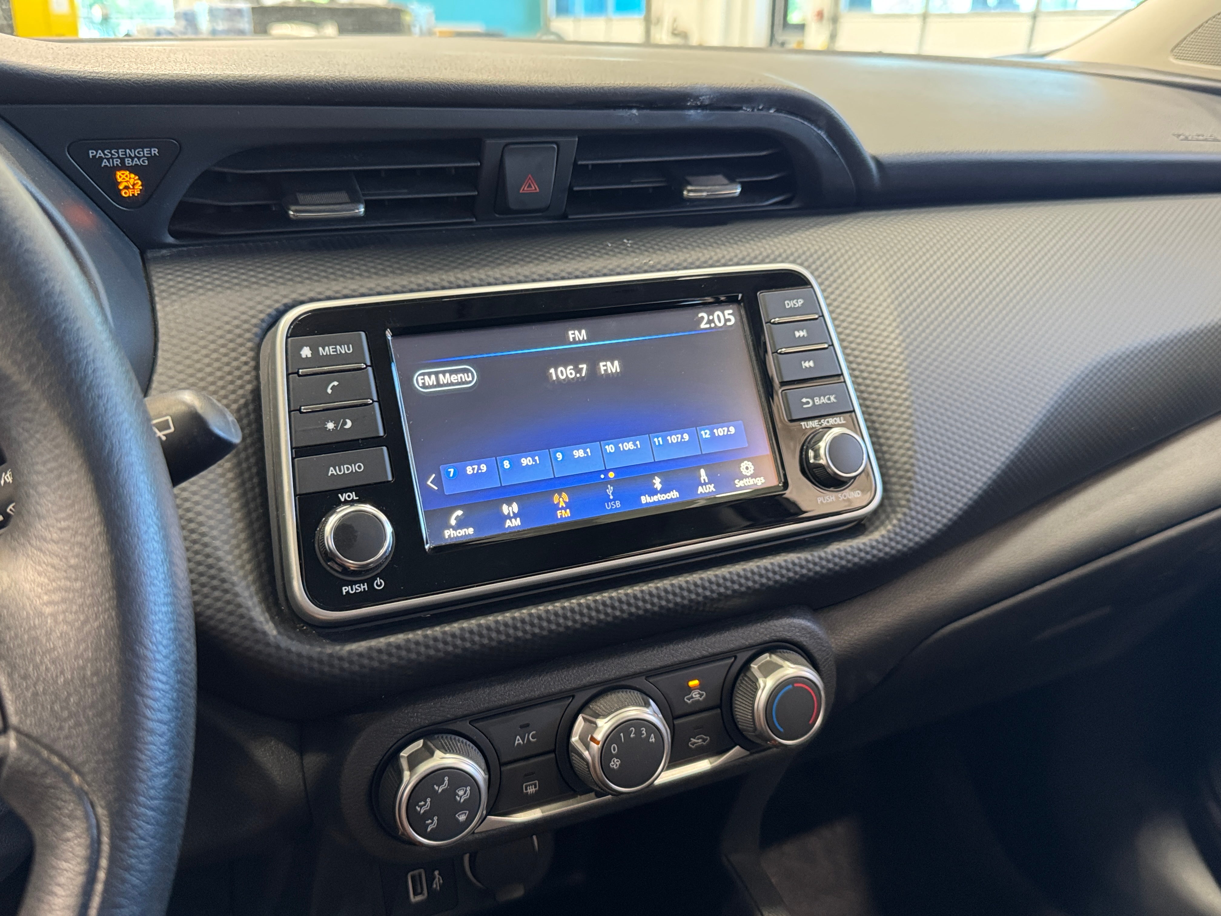 2023 Nissan Kicks S 4