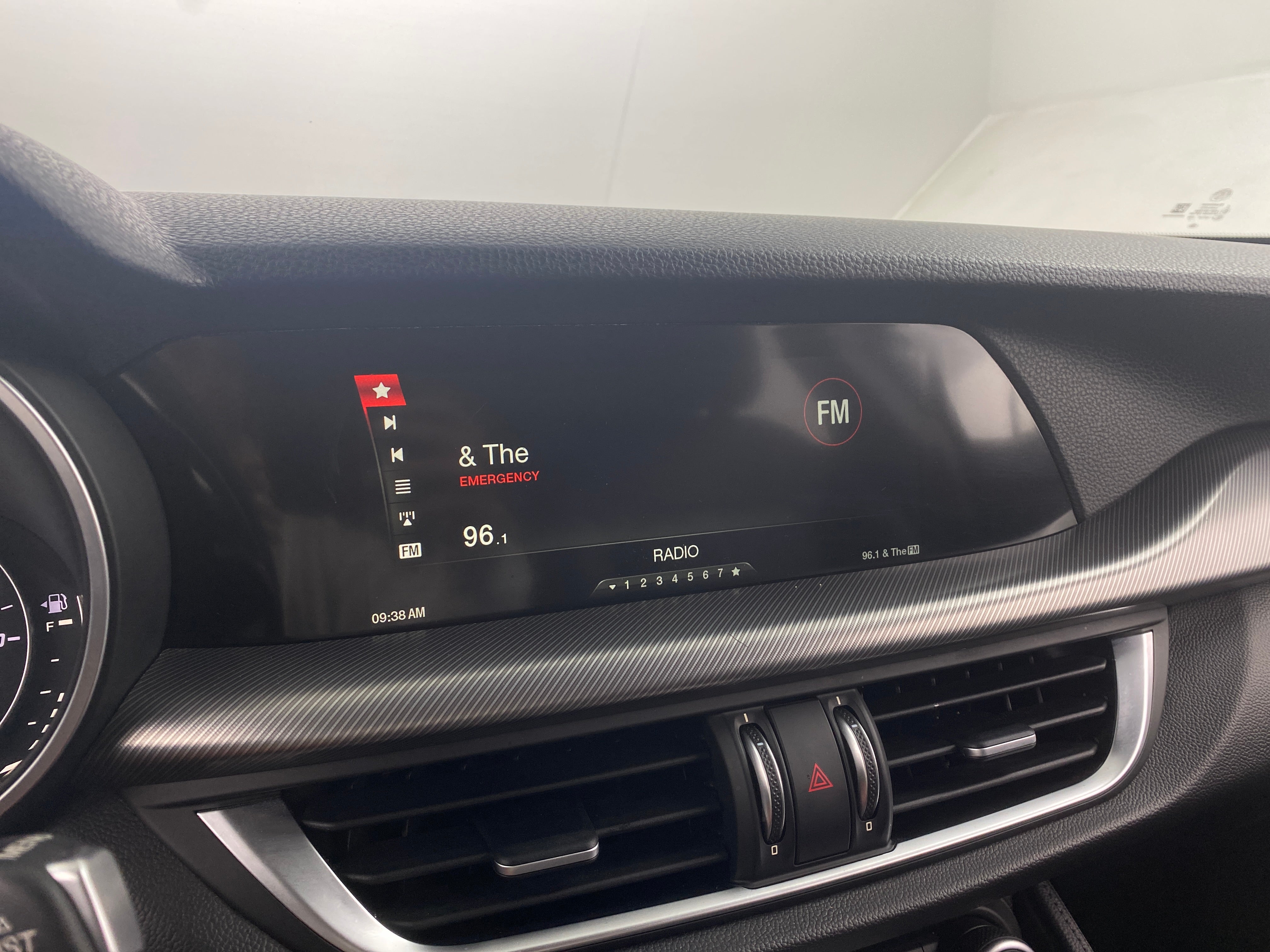 2018 Alfa Romeo Stelvio Sport 3