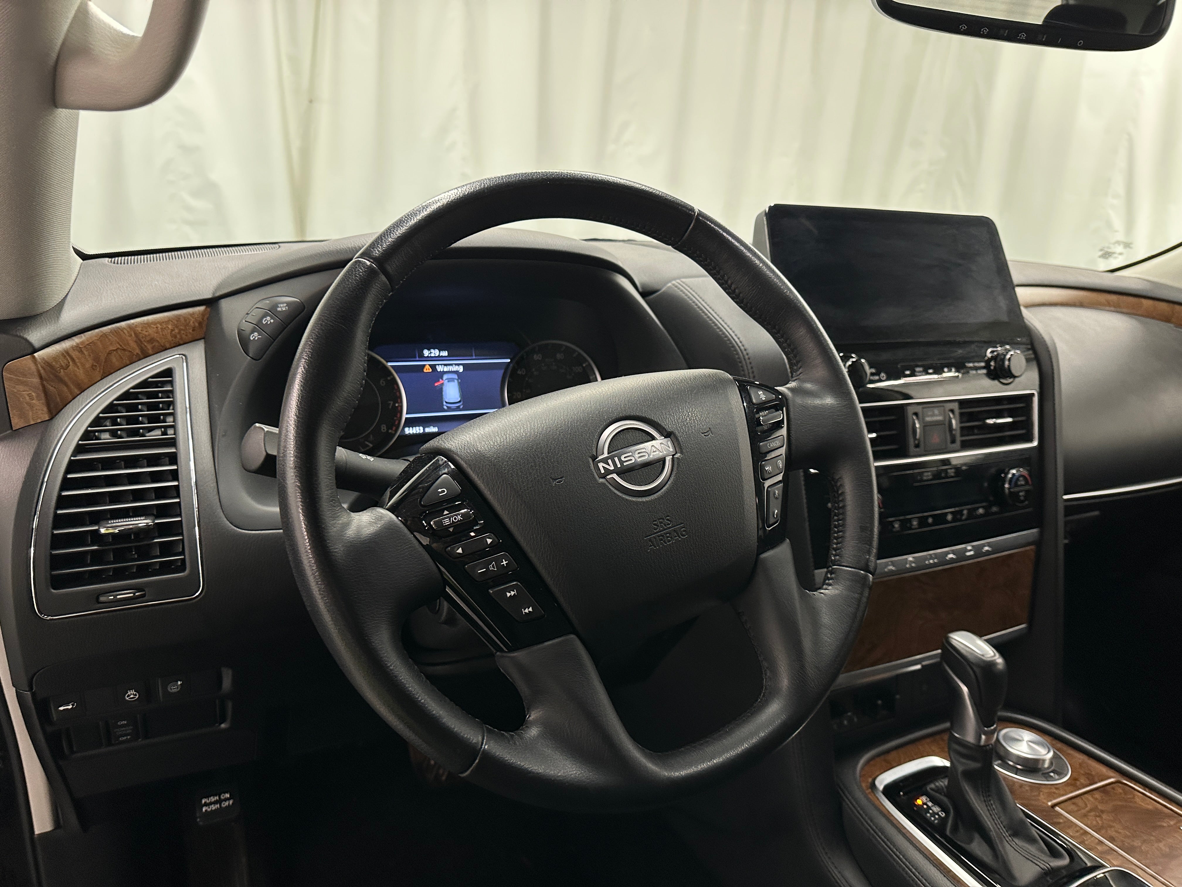 2023 Nissan Armada SL 4