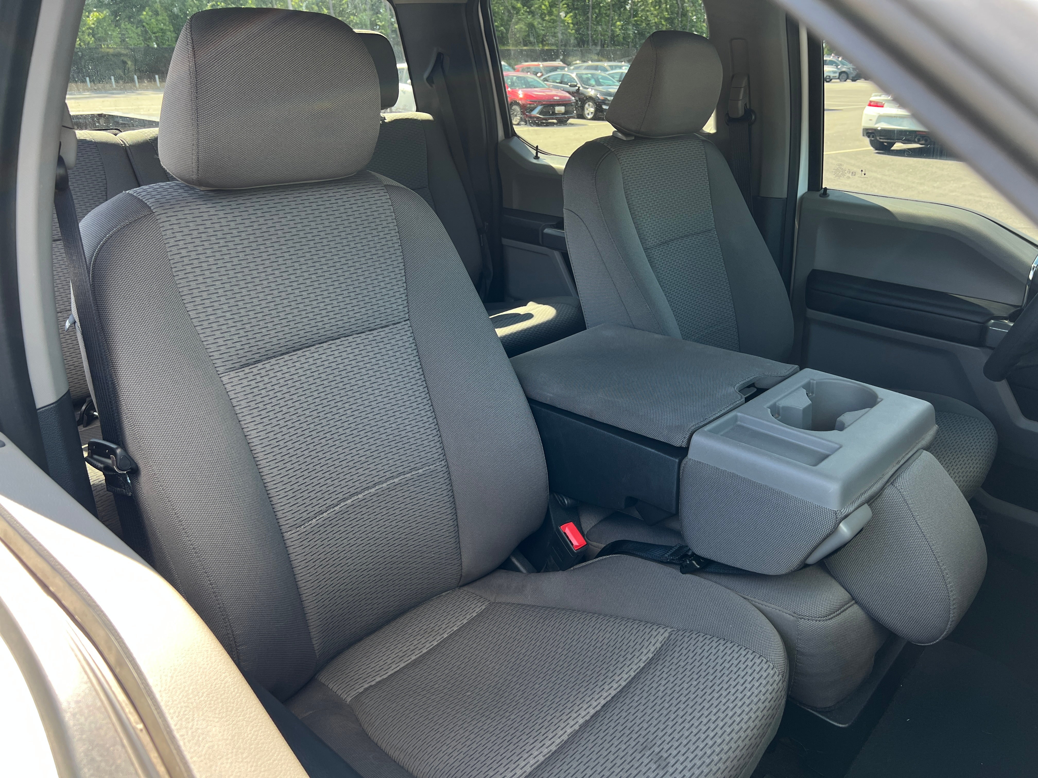 2022 Ford Econoline E-350 2