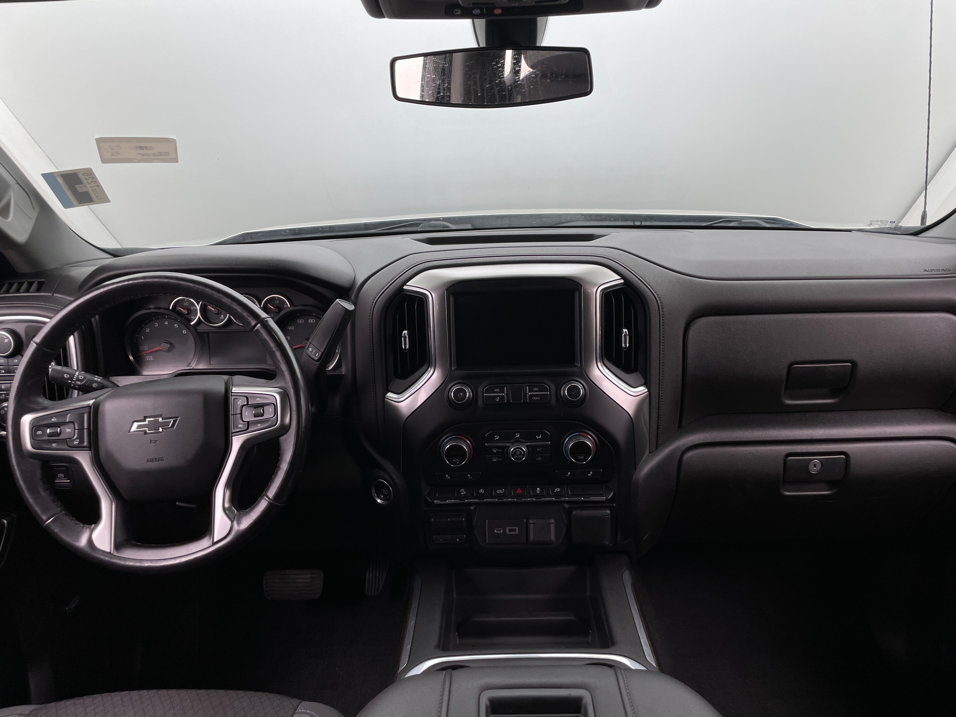 2019 Chevrolet Silverado 1500 RST 3
