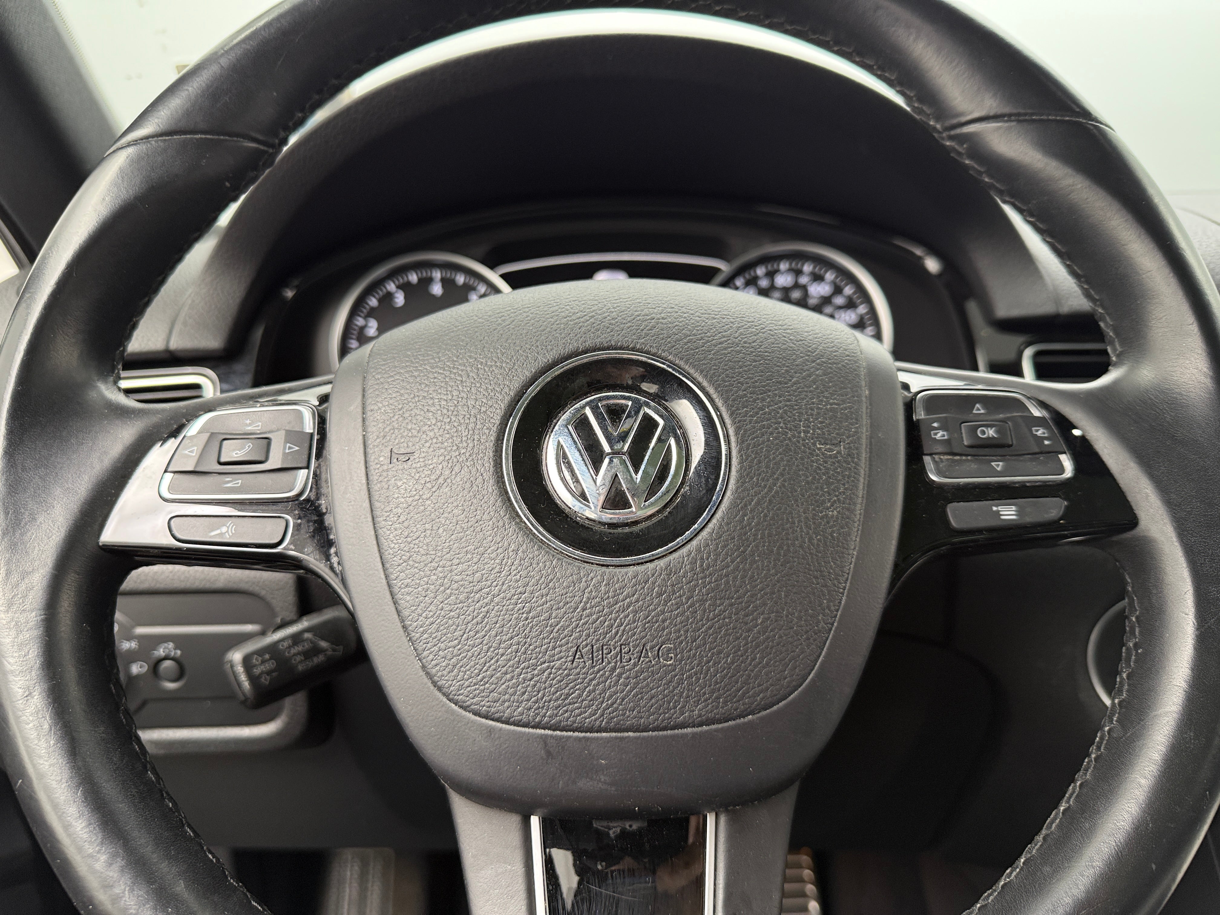 2017 Volkswagen Touareg Wolfsburg Edition 4
