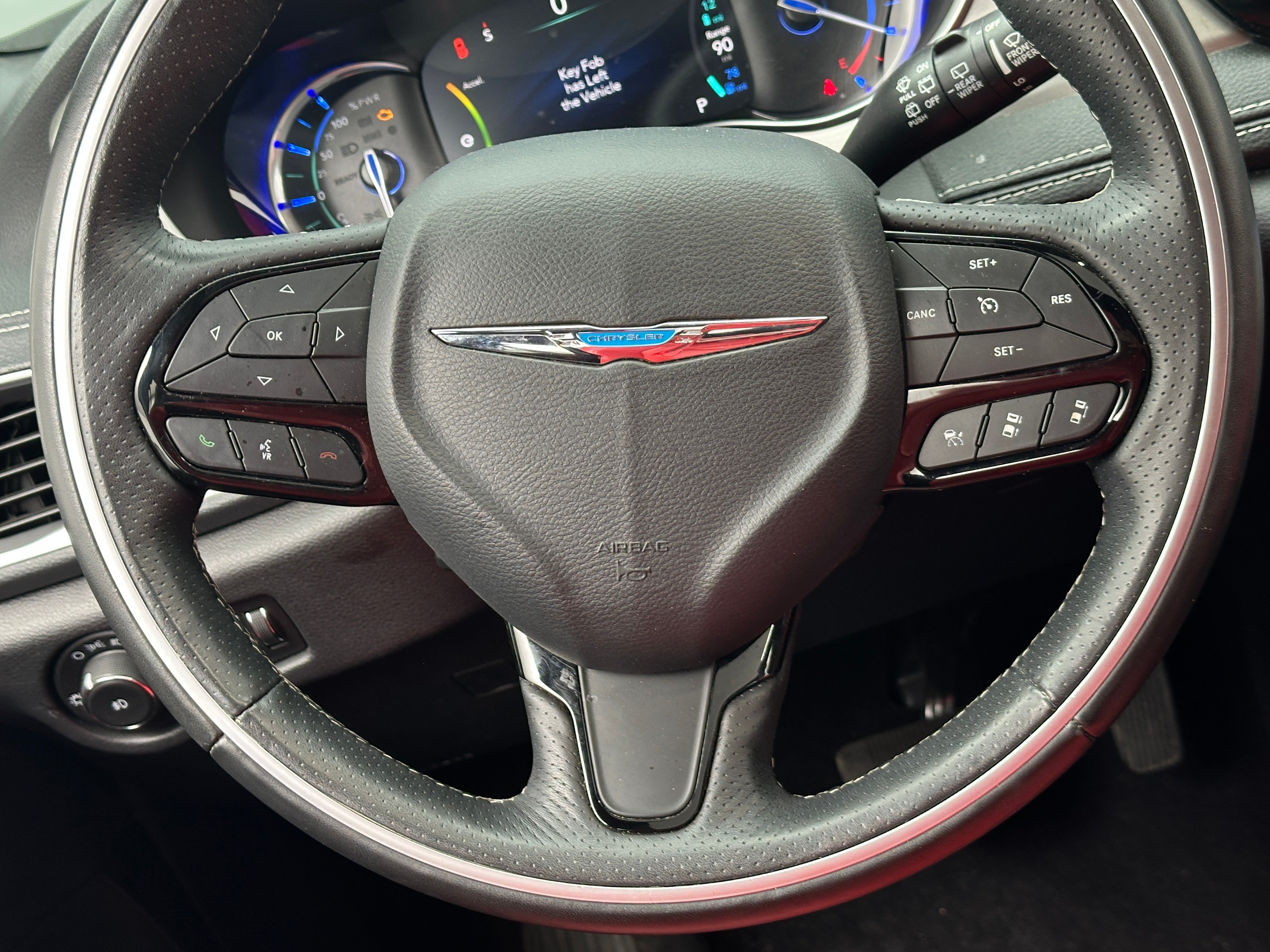 2020 Chrysler Pacifica  4