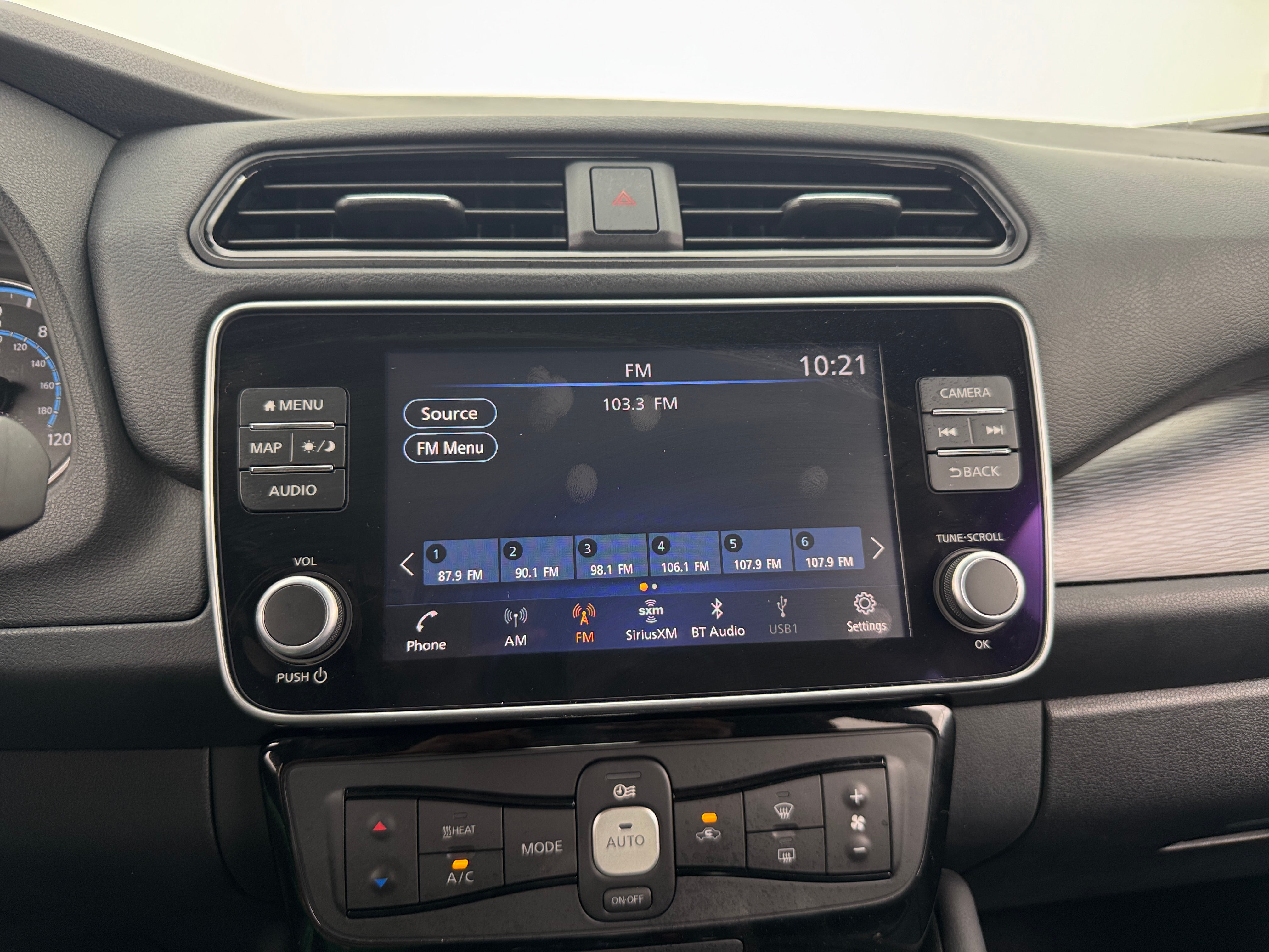 2023 Nissan Leaf SV Plus 4