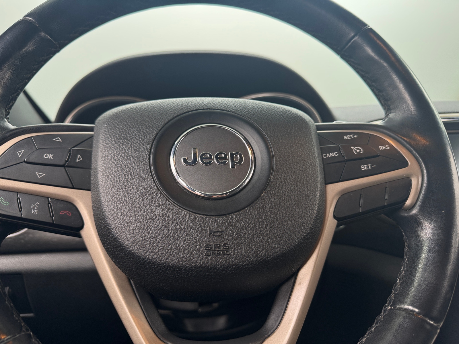 Thumbnail: 2015 Jeep Grand Cherokee - 5