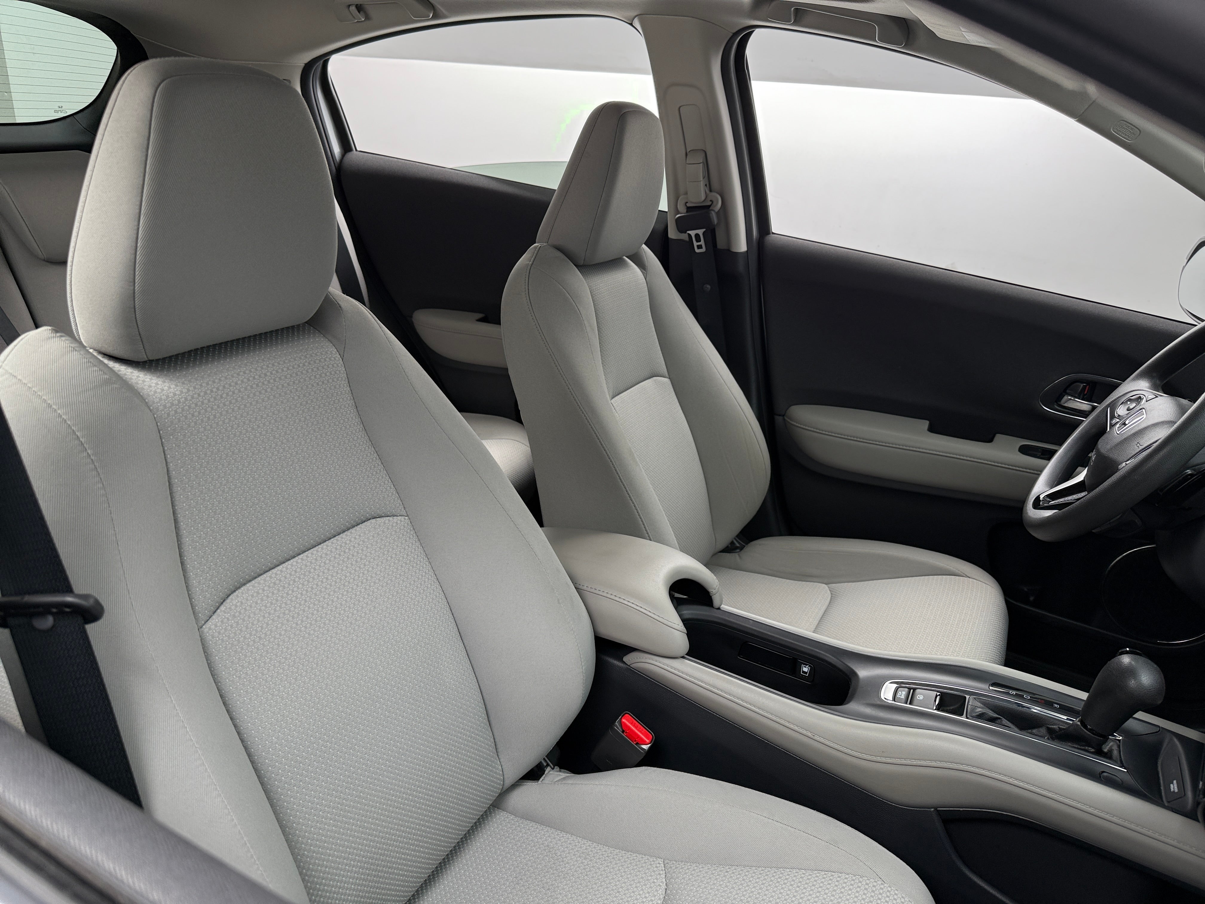 2022 Honda HR-V EX 2