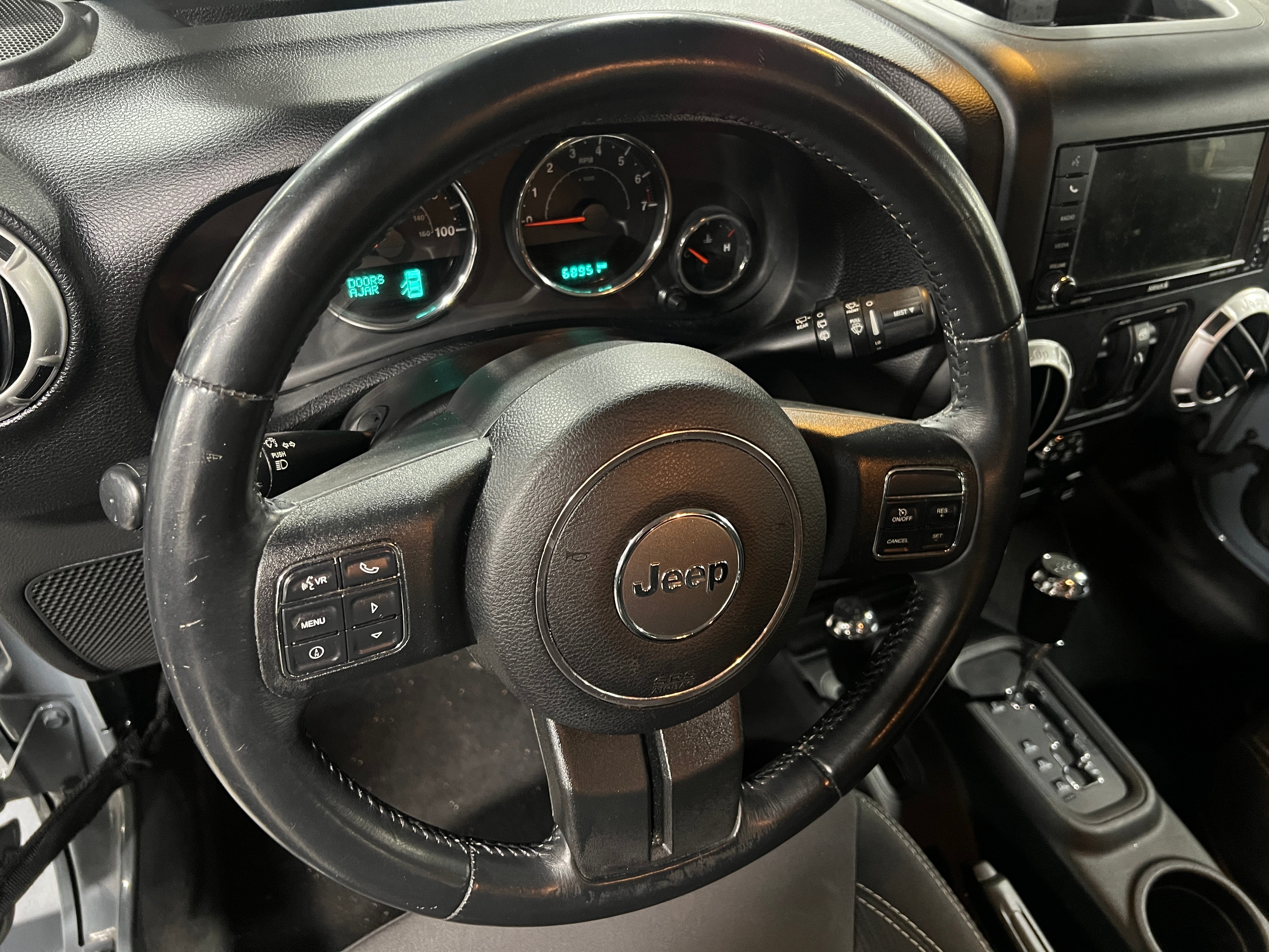 2015 Jeep Wrangler Unlimited Sahara 5