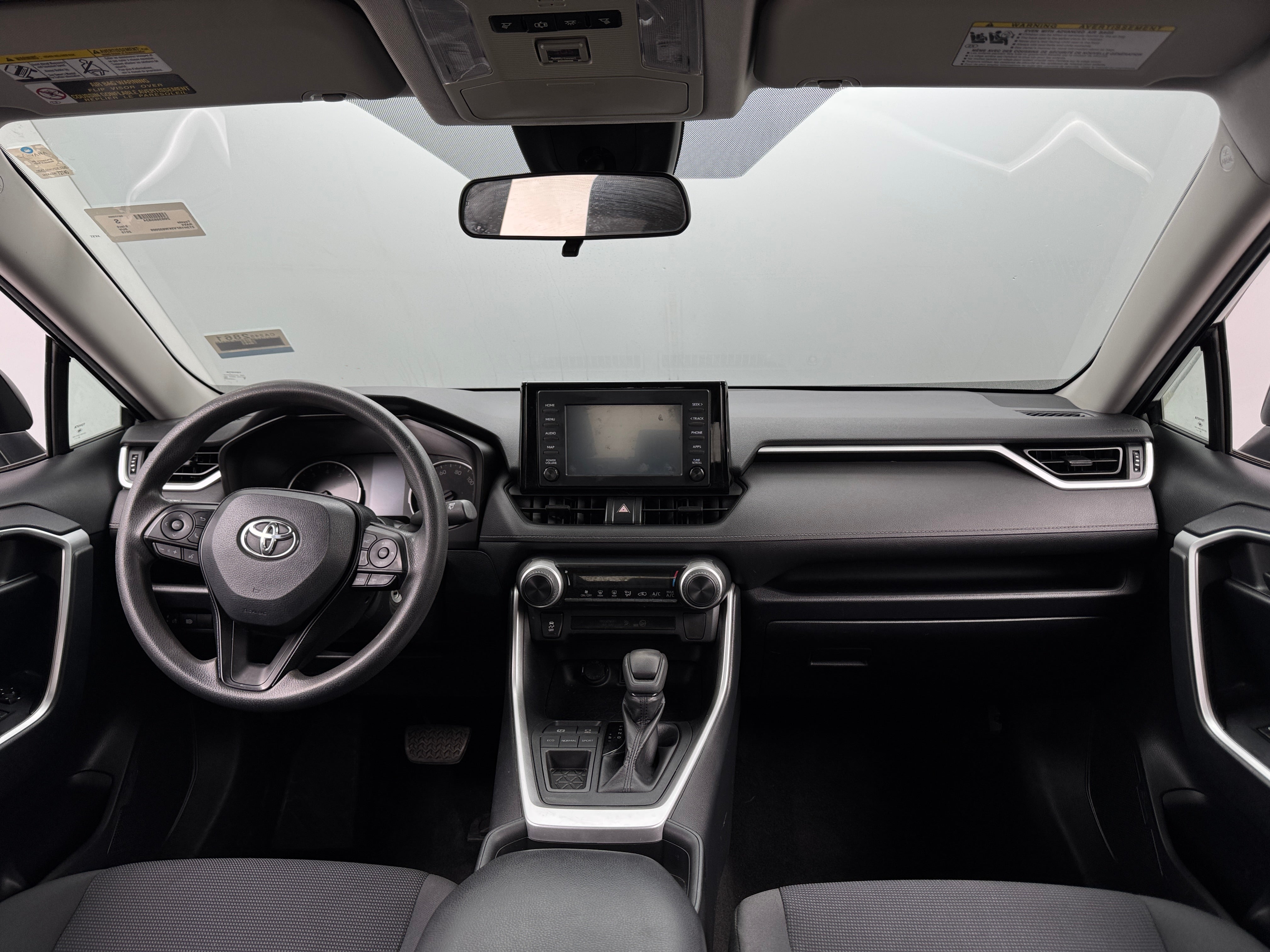 2019 Toyota RAV4 LE 3