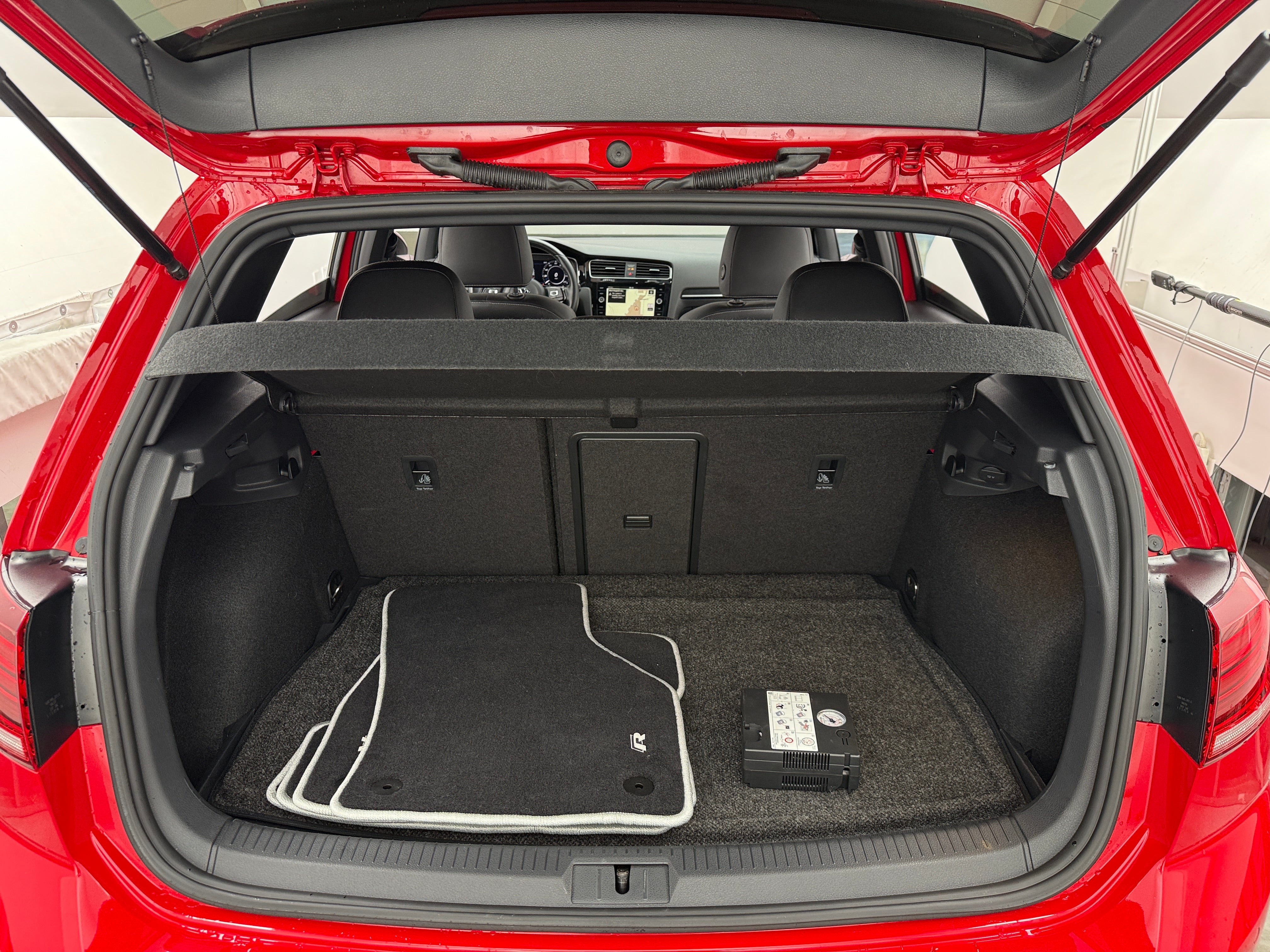 2019 Volkswagen Golf R 6