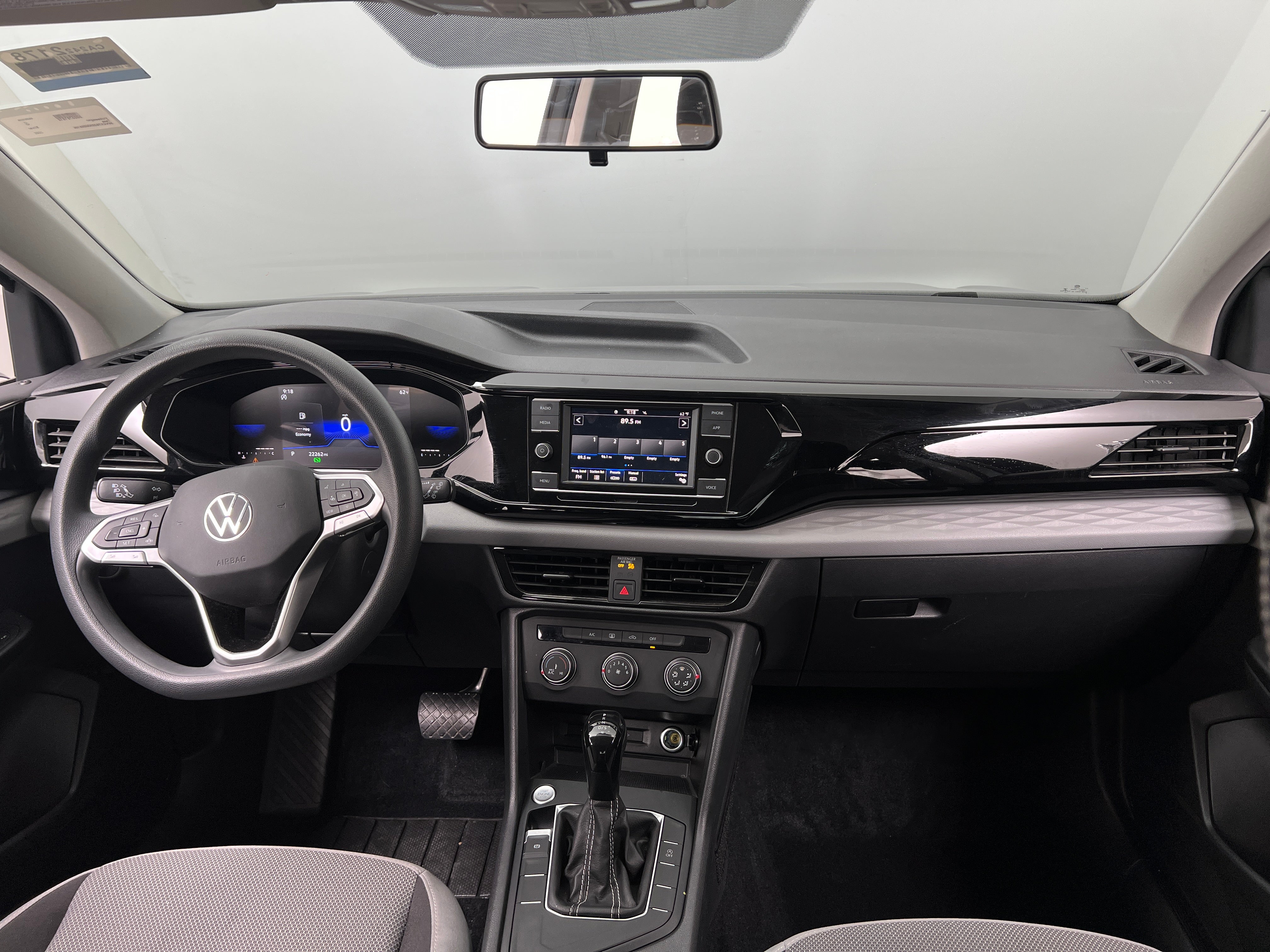 2022 Volkswagen Taos S 3