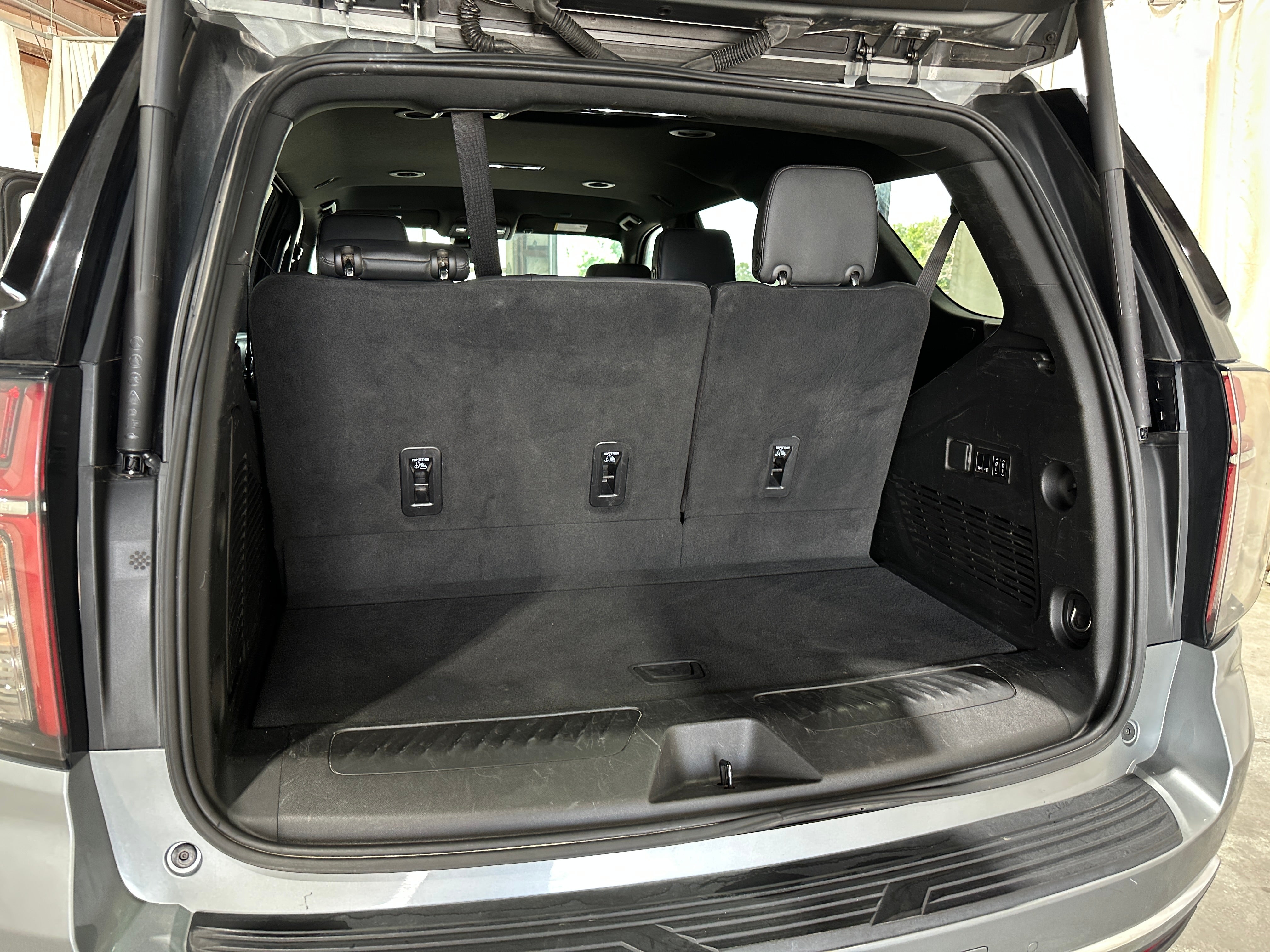 2023 Chevrolet Tahoe LT 6