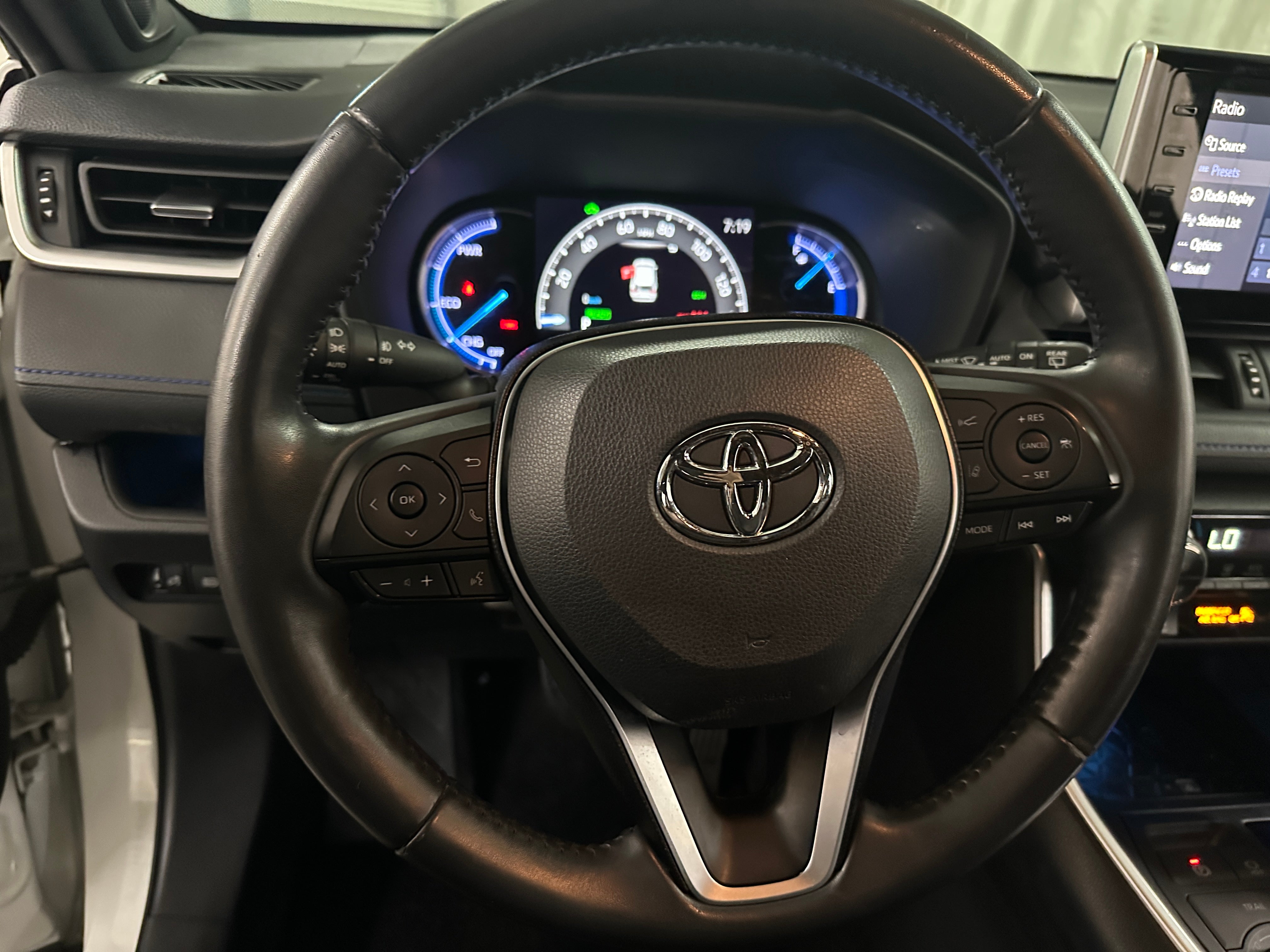 2020 Toyota RAV4 XSE 5