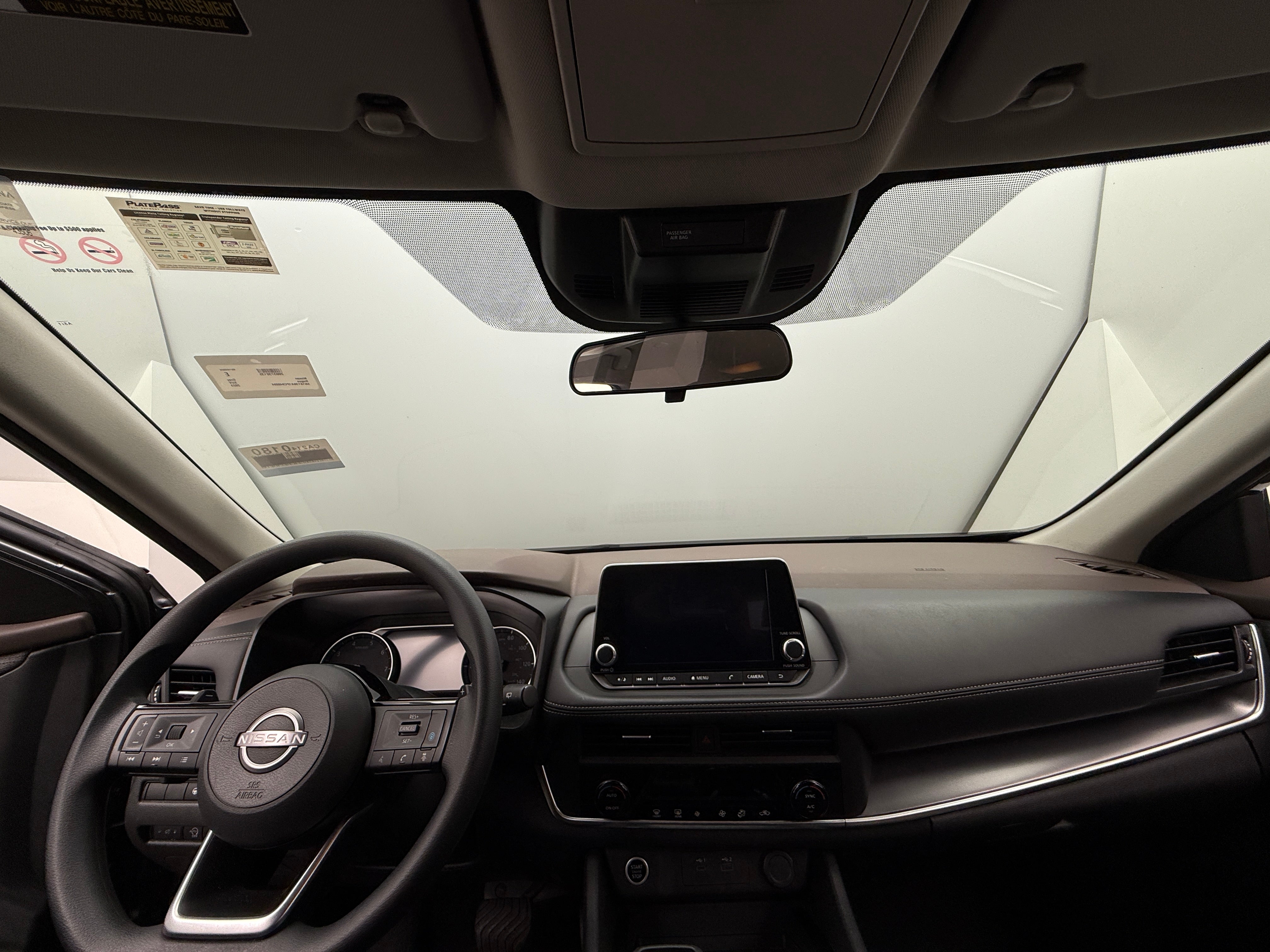 2023 Nissan Rogue SV 3