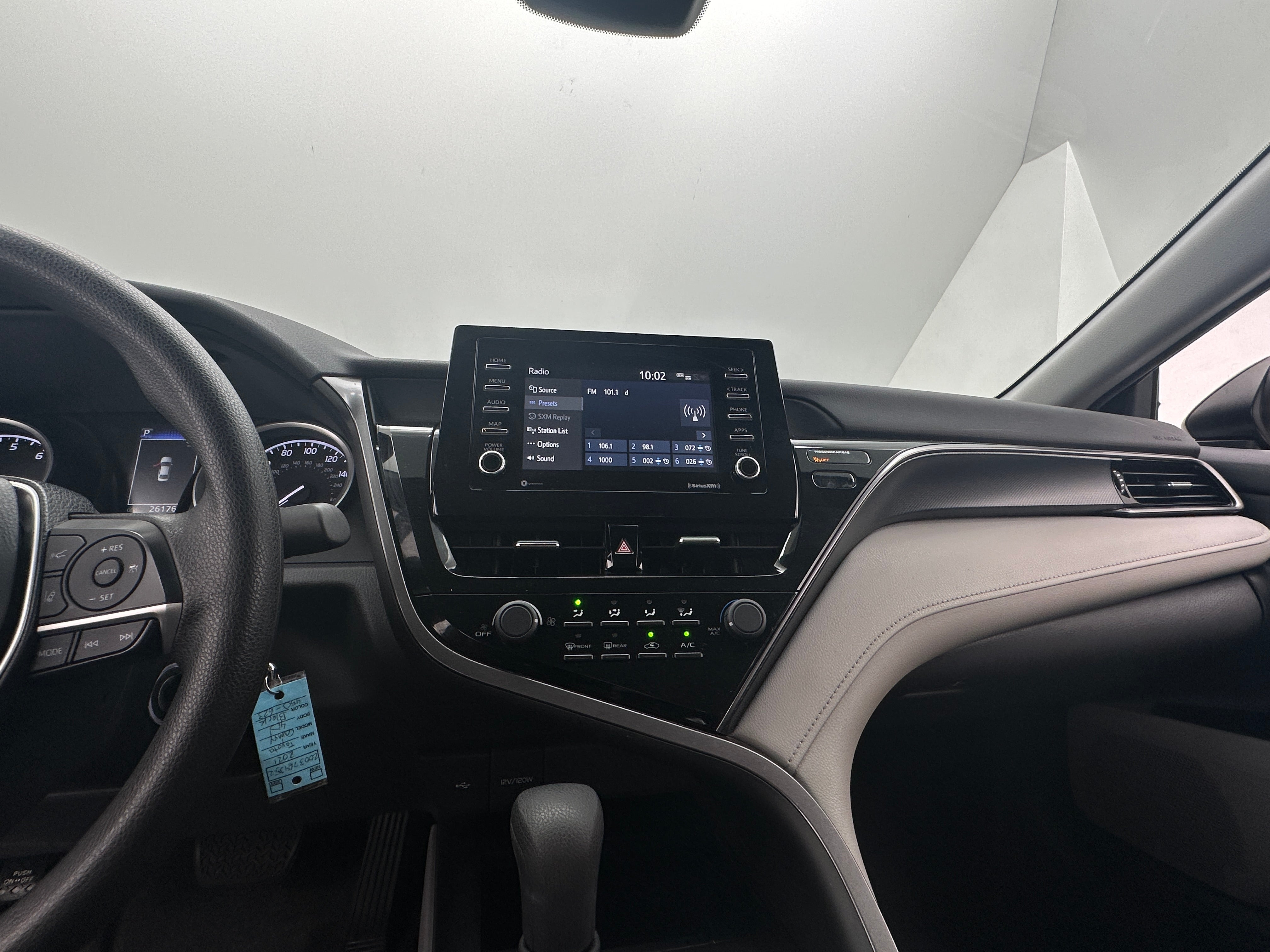 2021 Toyota Camry LE 4