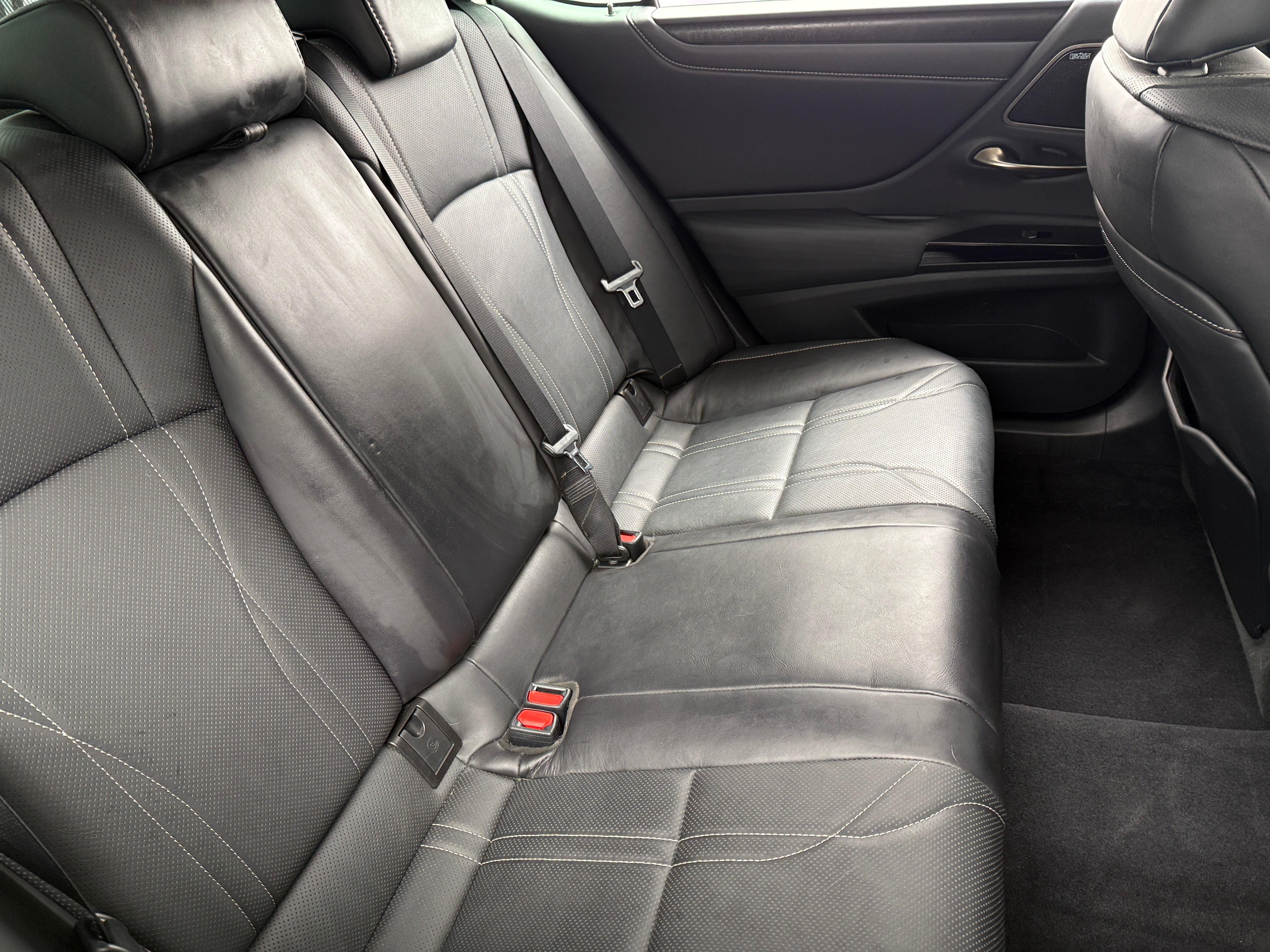 2022 Lexus ES Hybrid 300h Luxury 4