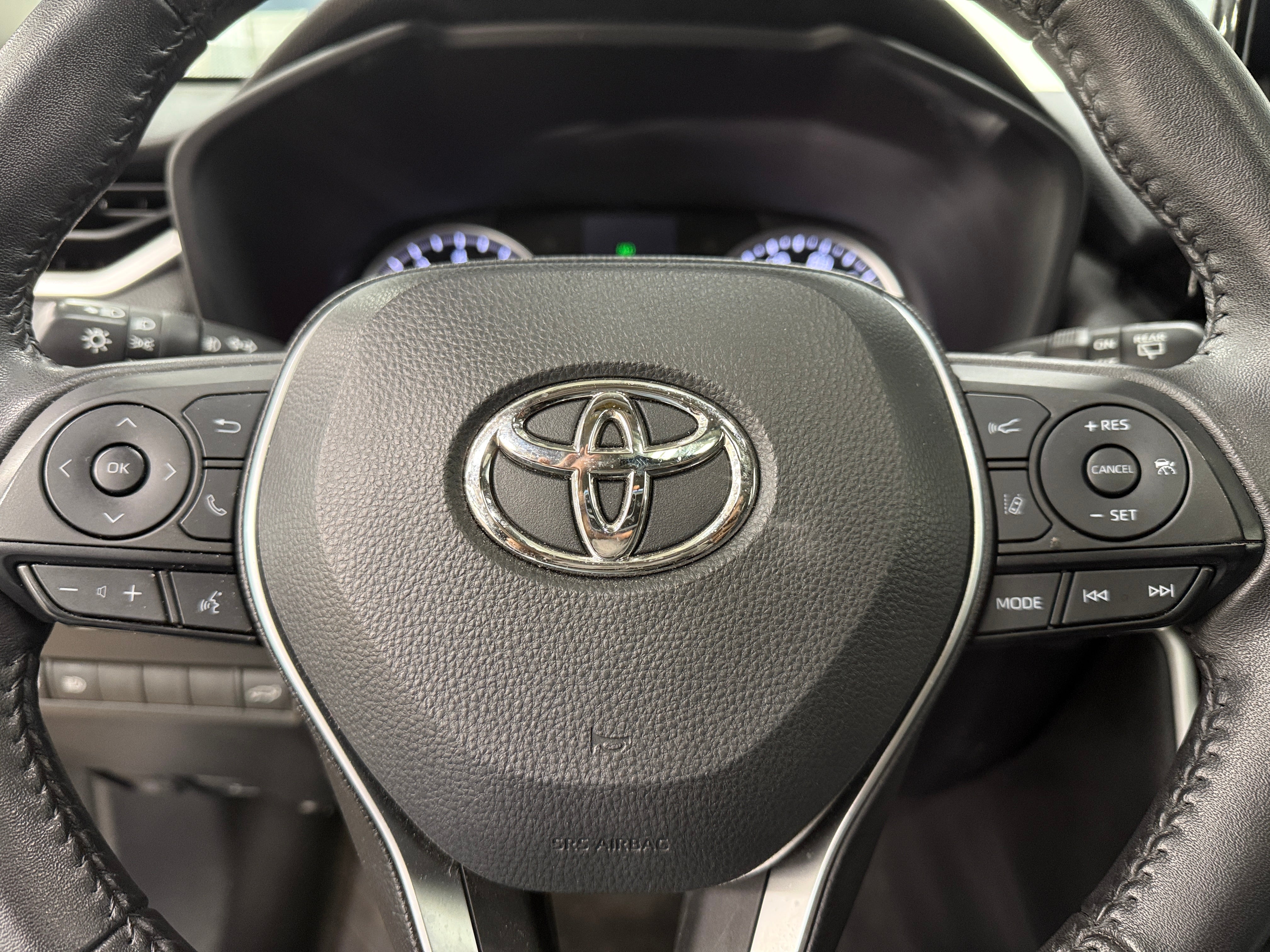 2022 Toyota RAV4 XLE Premium 4