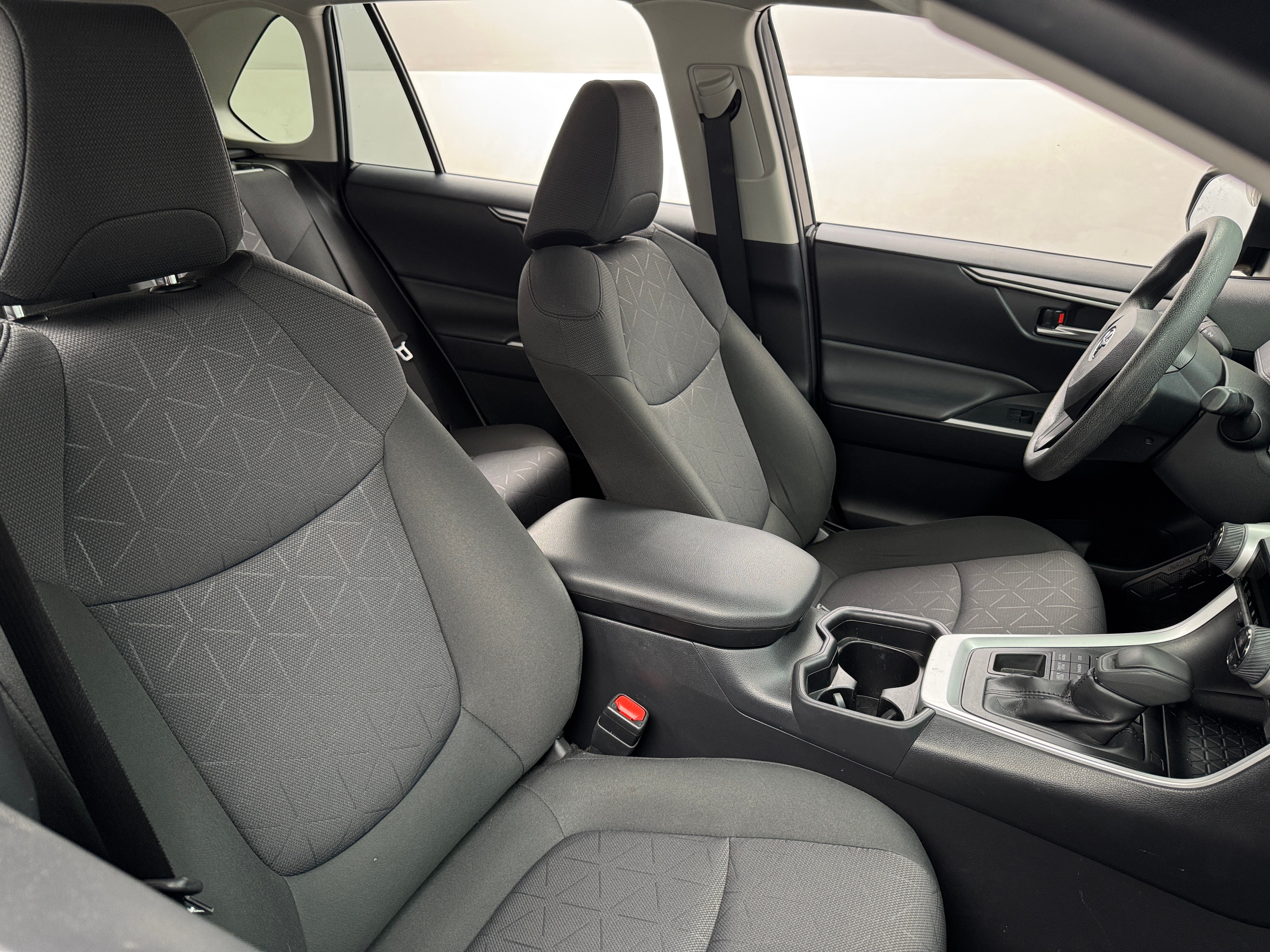 2019 Toyota RAV4 XLE 2