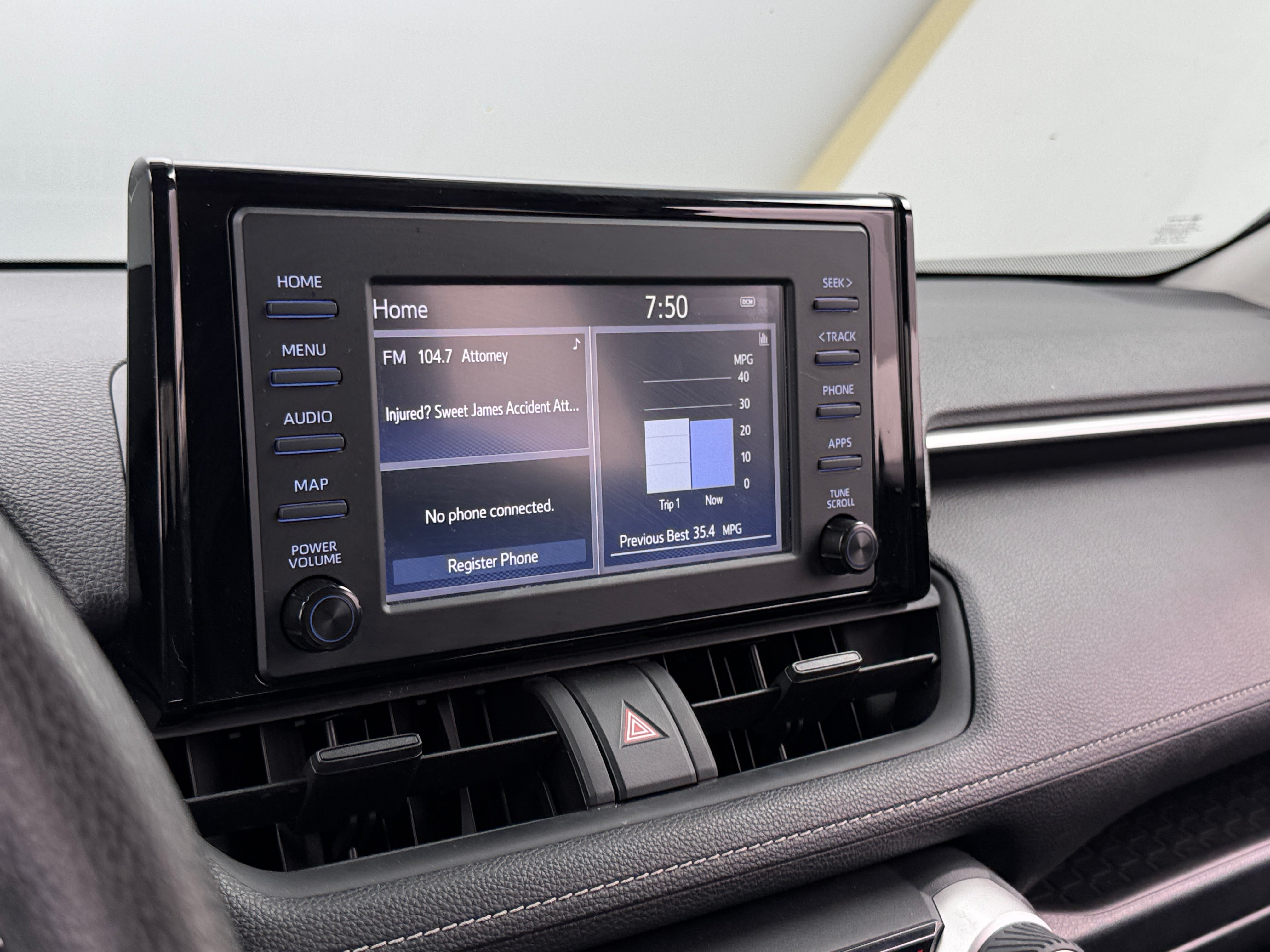 2019 Toyota RAV4 XLE 4