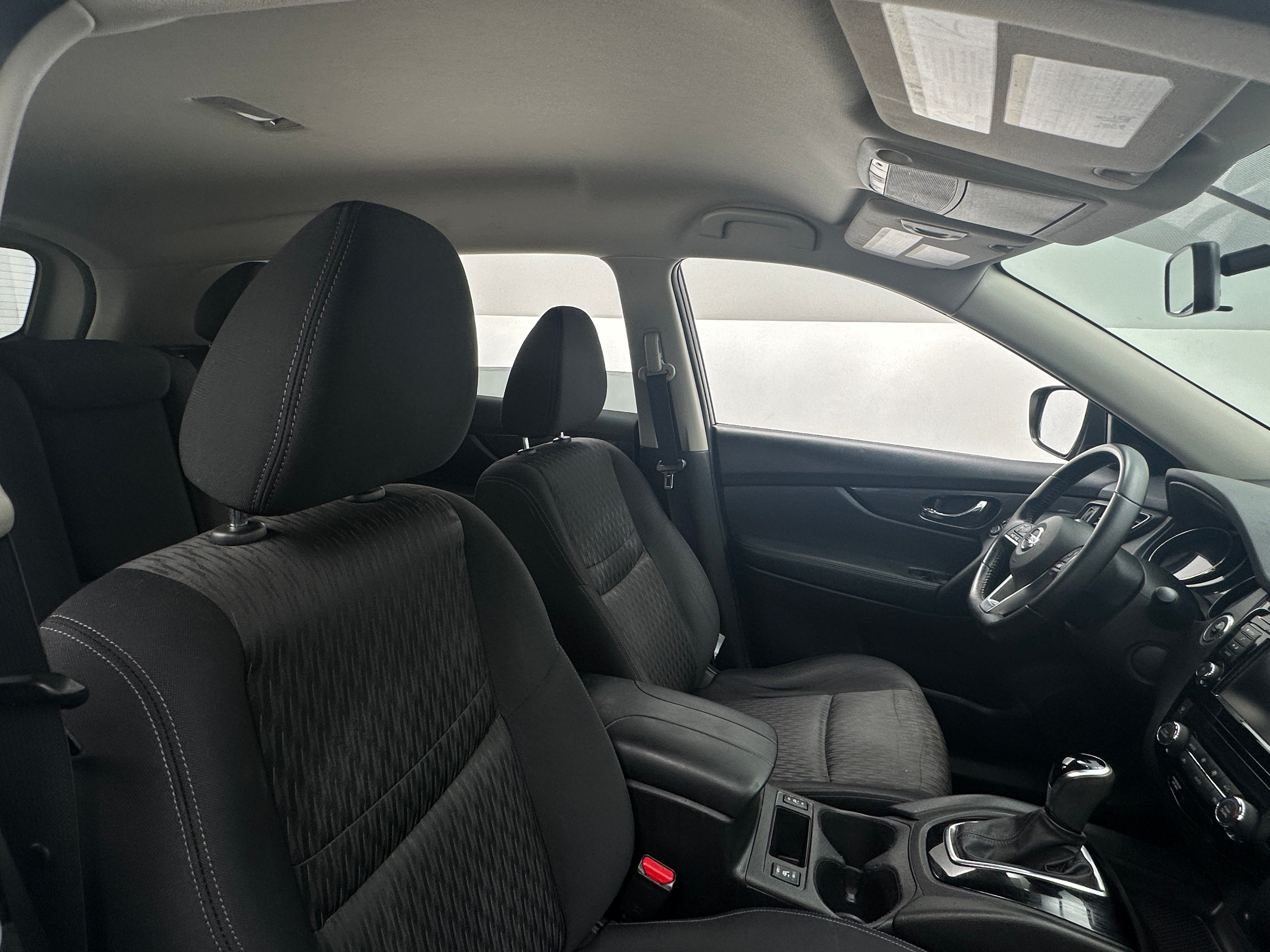 2018 Nissan Rogue SV 2