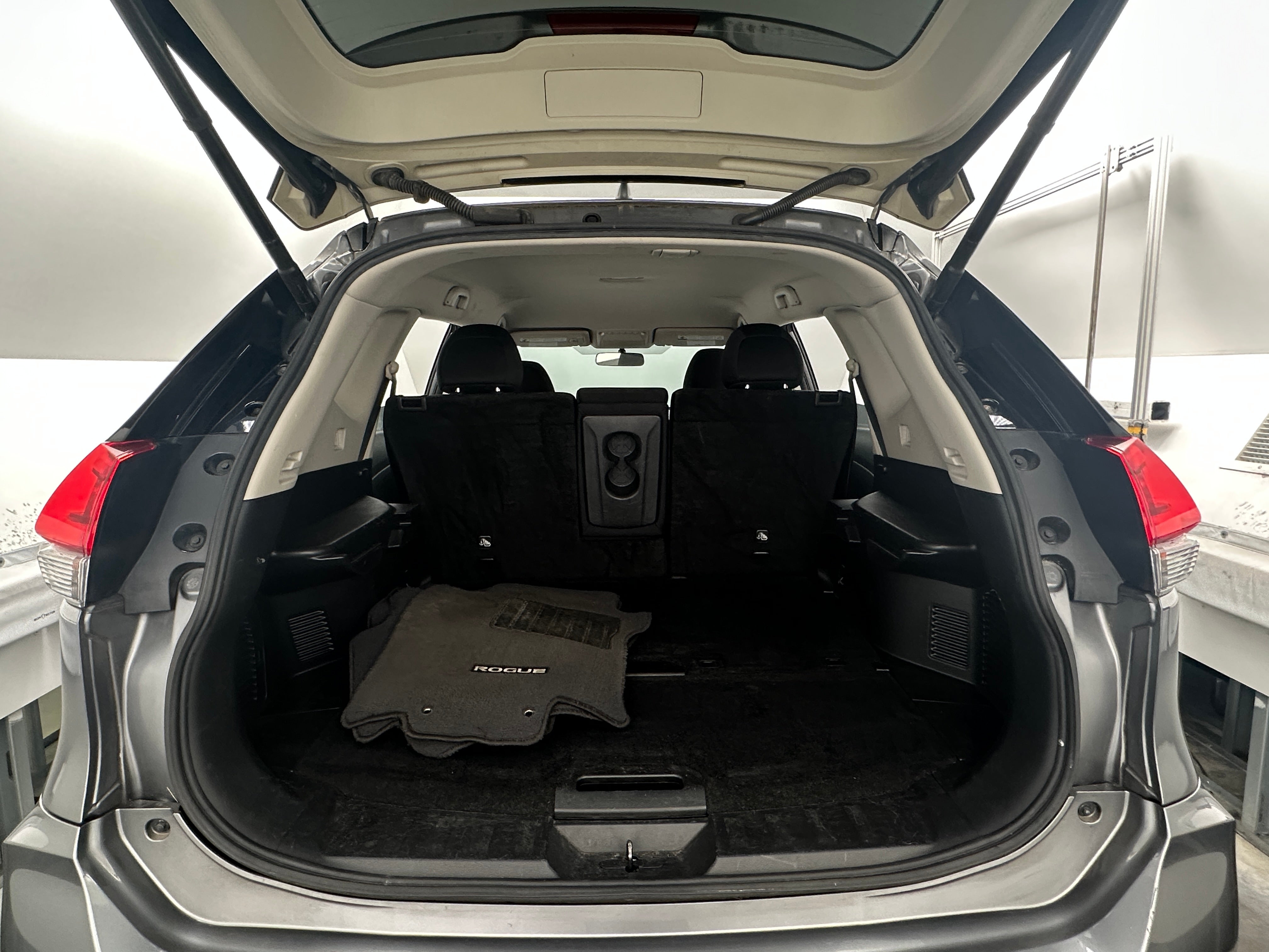2018 Nissan Rogue SV 7