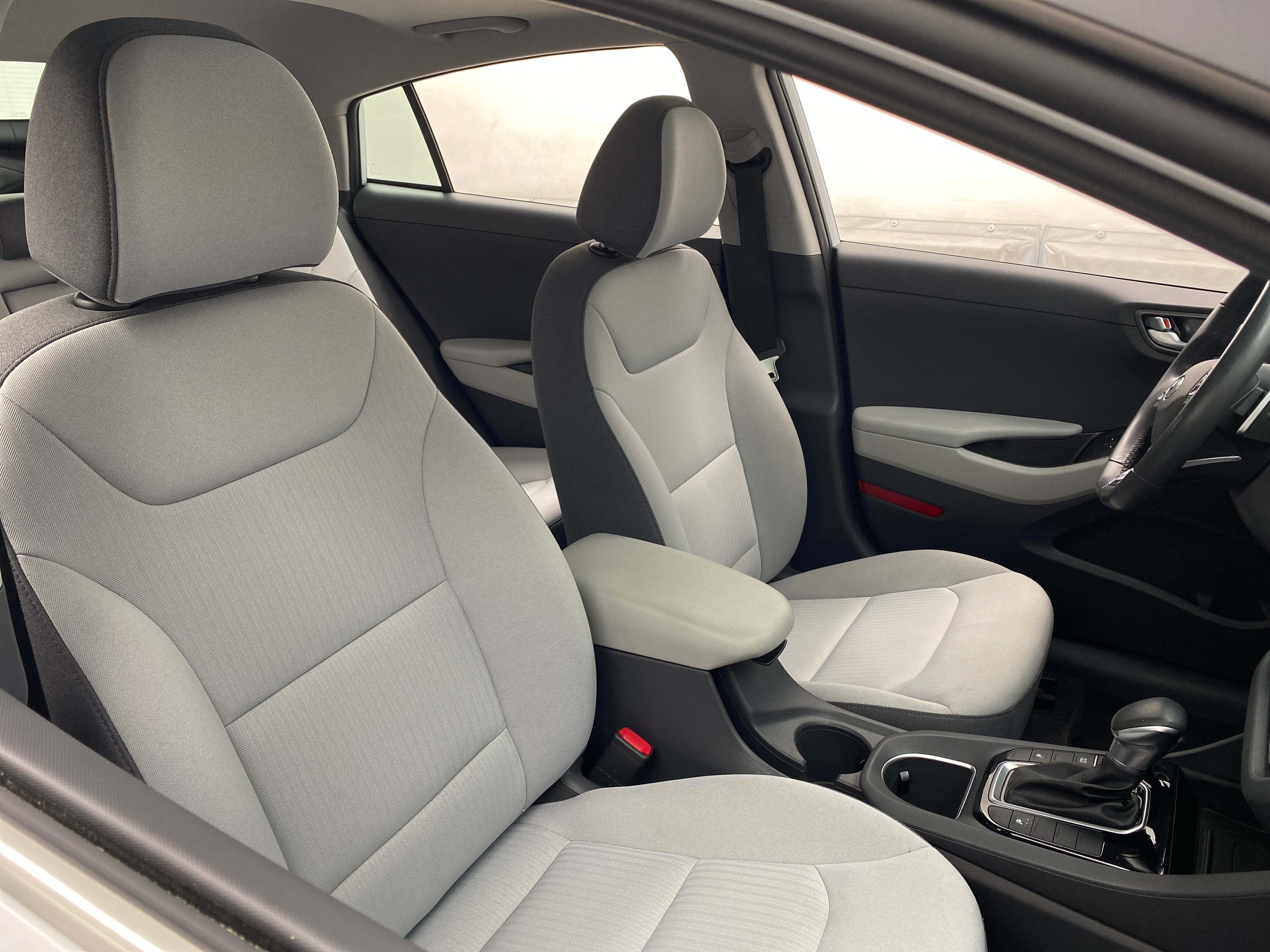 2022 Hyundai Ioniq SEL 2