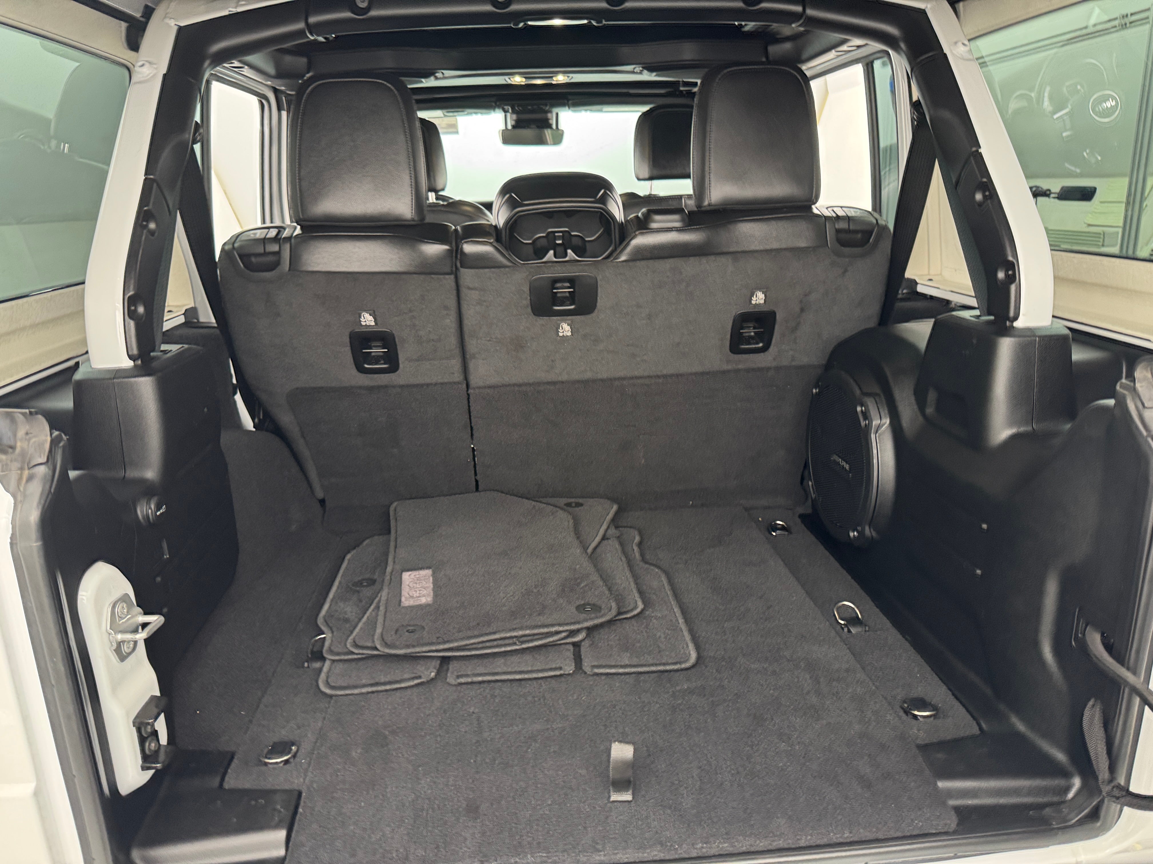 2021 Jeep Wrangler Unlimited Altitude 6