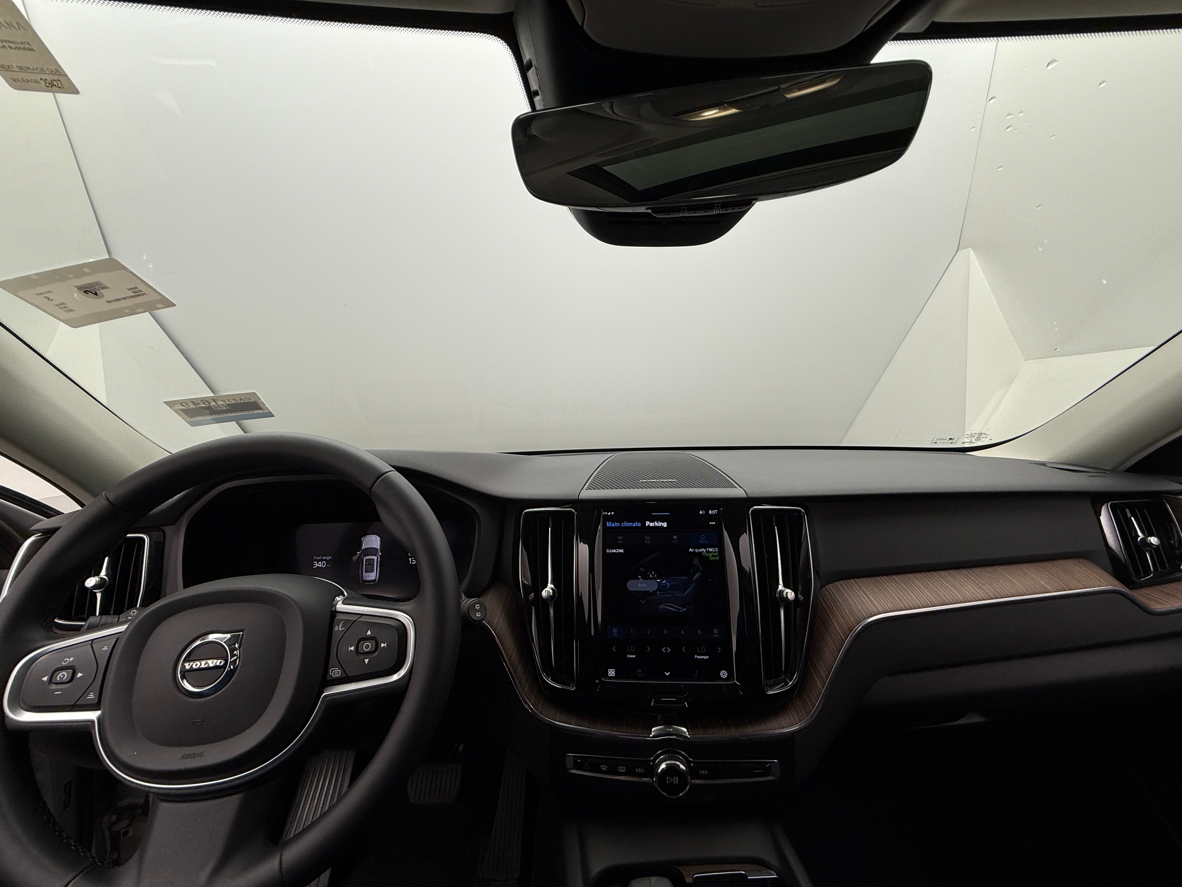 2022 Volvo XC60 Recharge Core 3