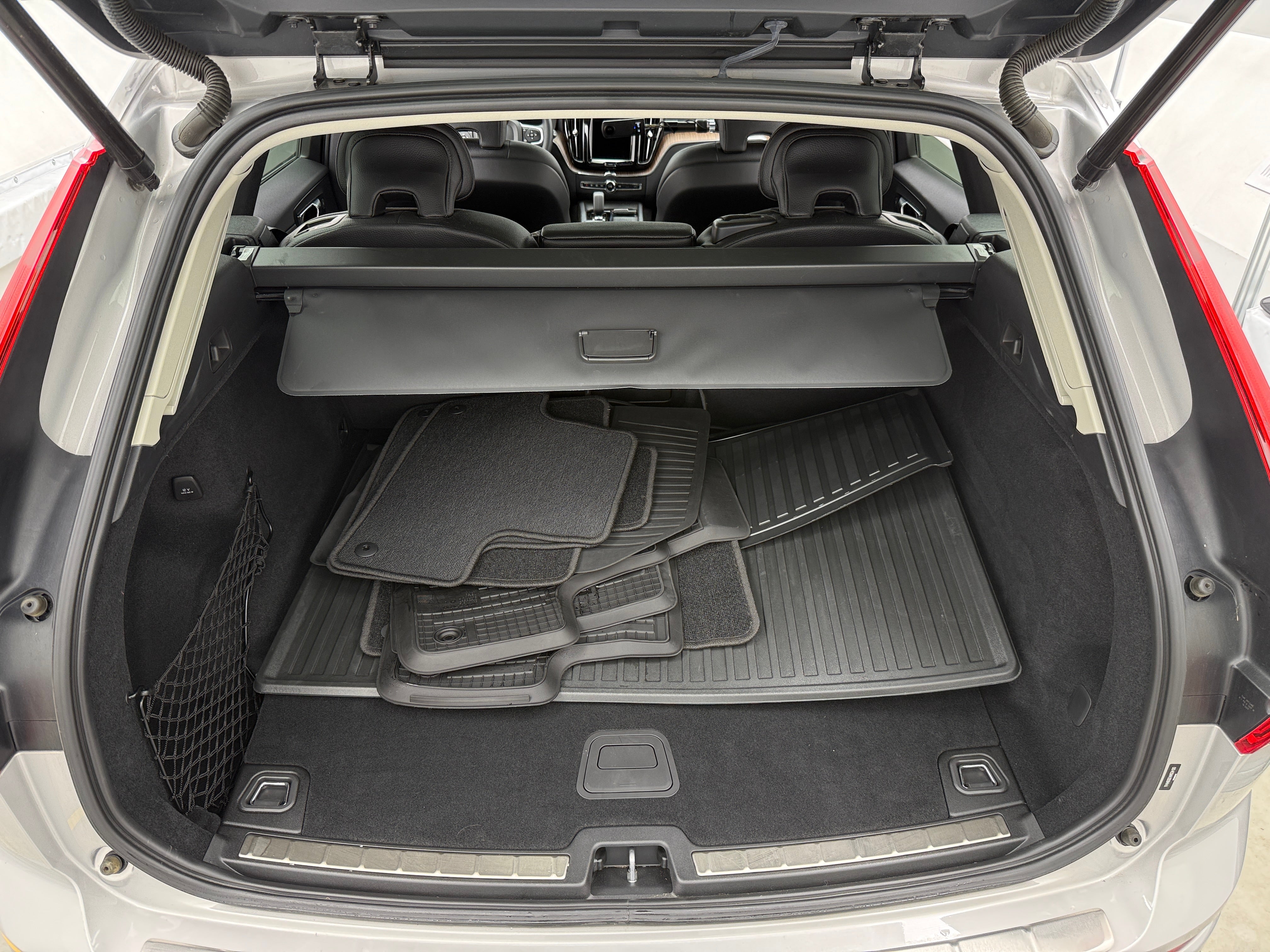 2022 Volvo XC60 Recharge Core 7
