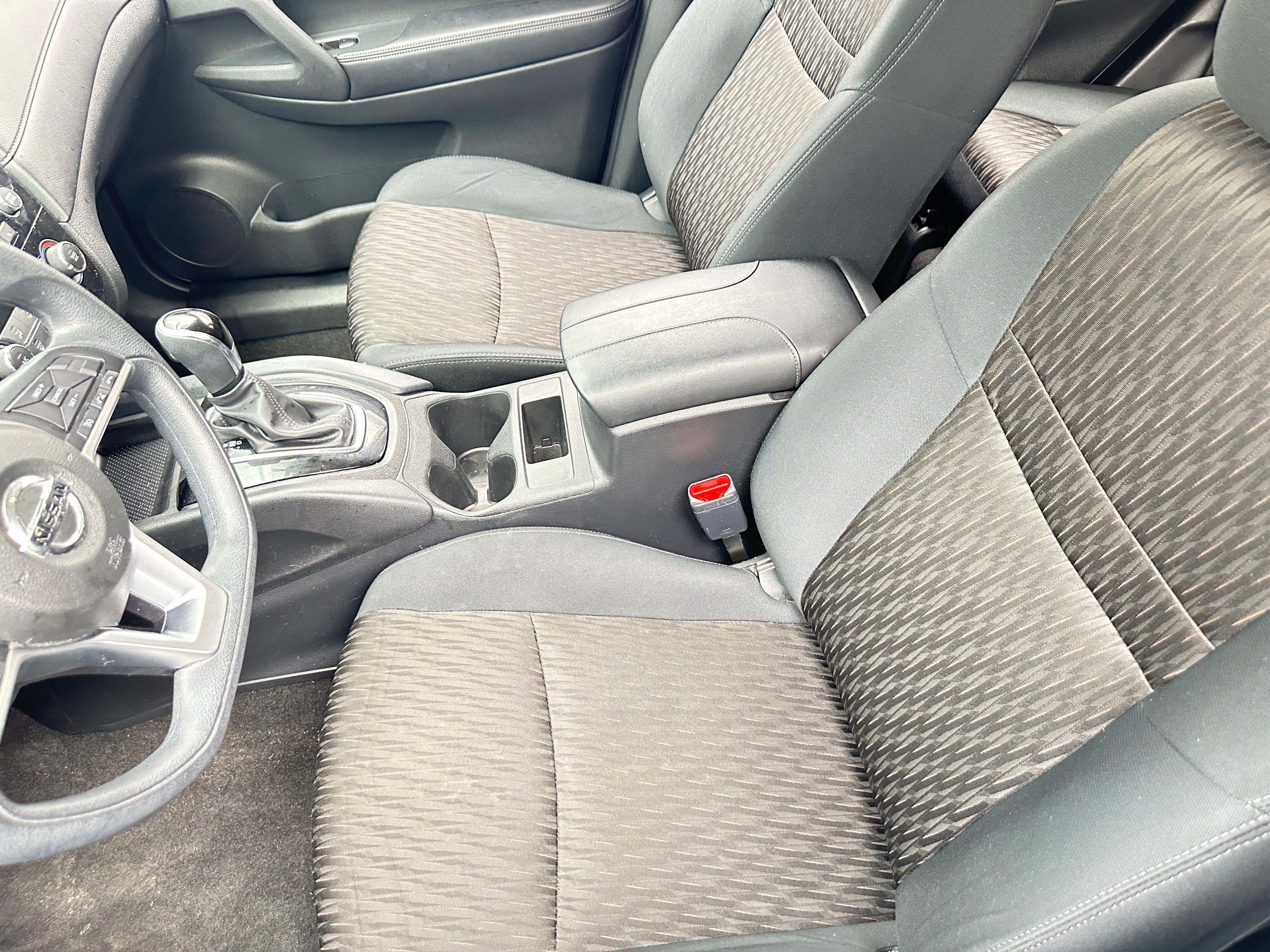 2017 Nissan Rogue S 2