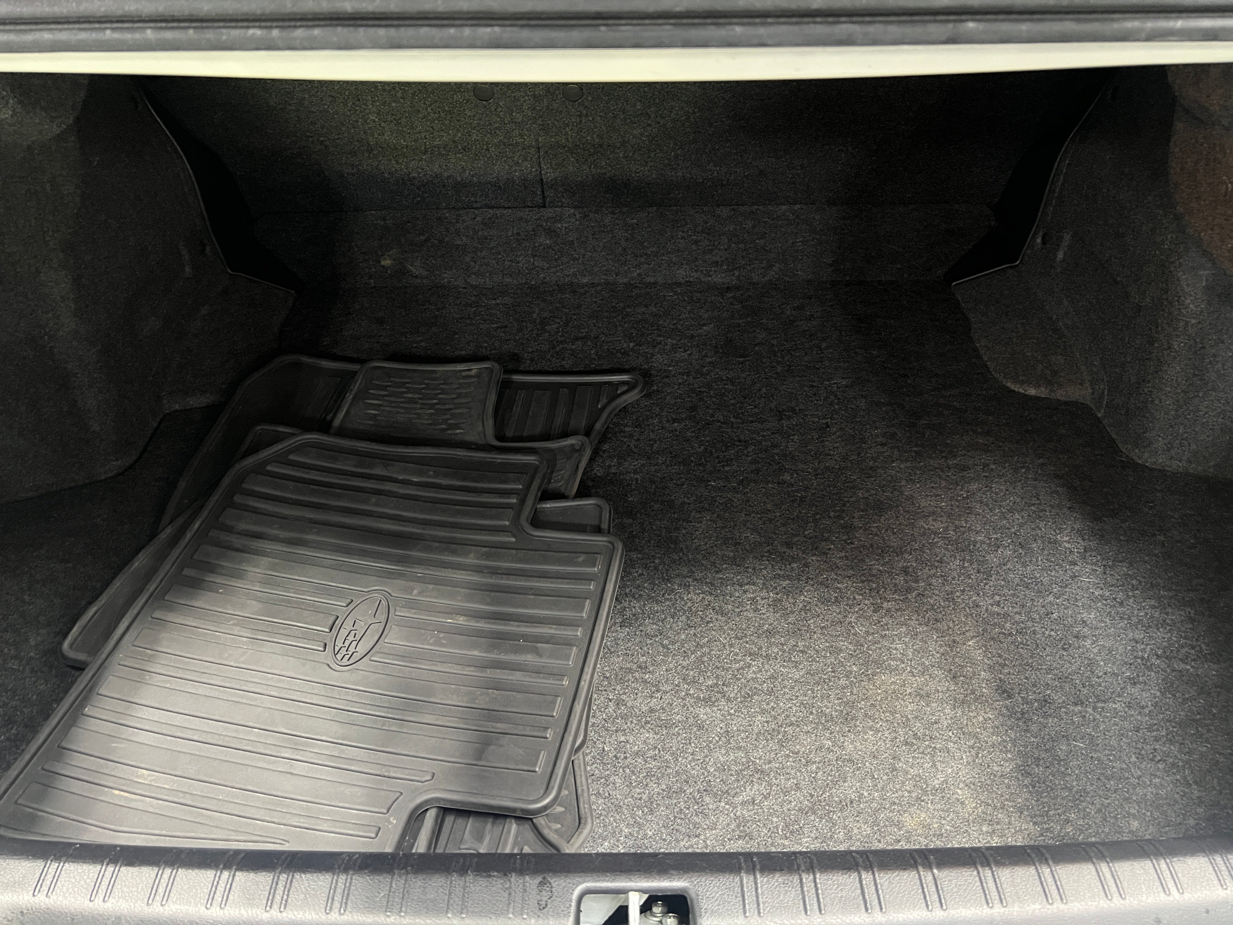 2016 Subaru Impreza Premium 7
