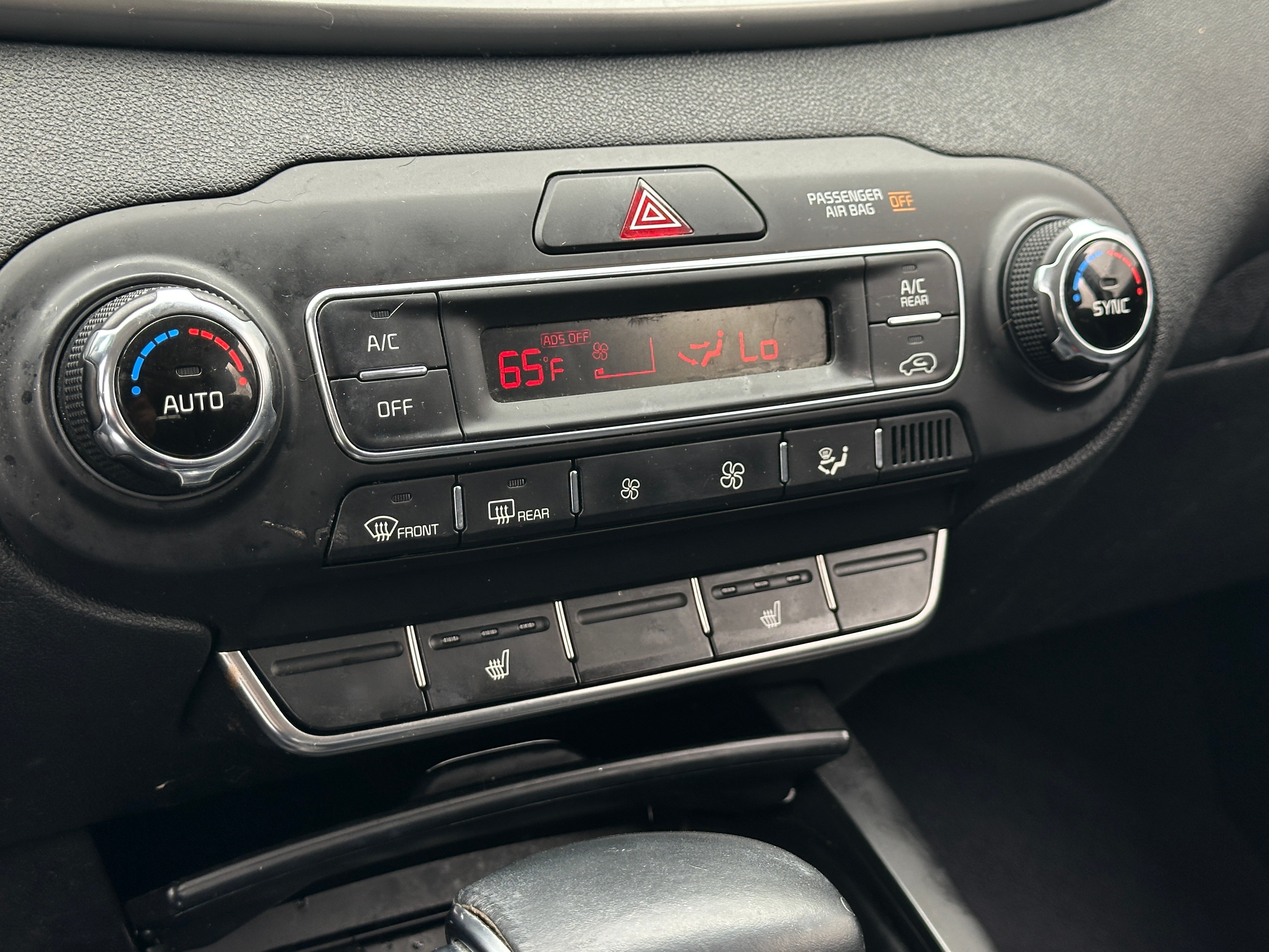 2019 Kia Sorento LX 4