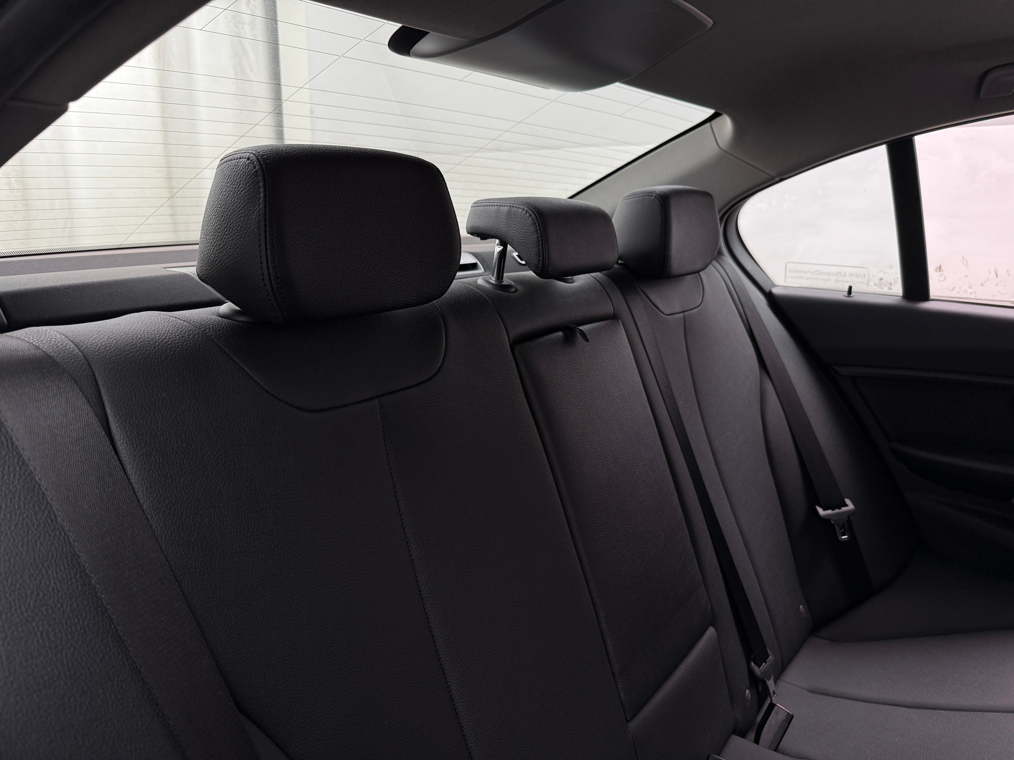 2015 BMW 3 Series 320i 5